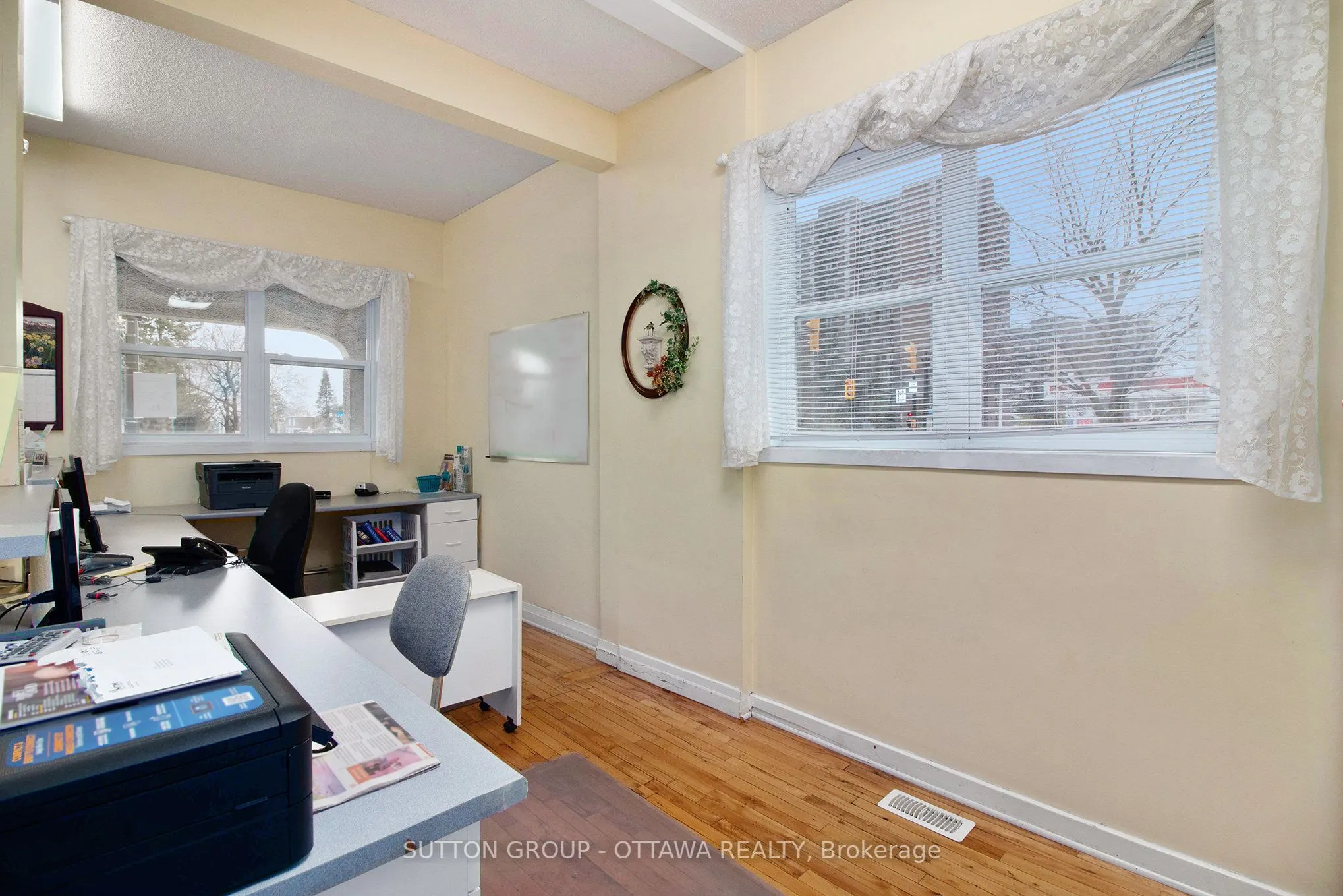 397 MONTREAL Road