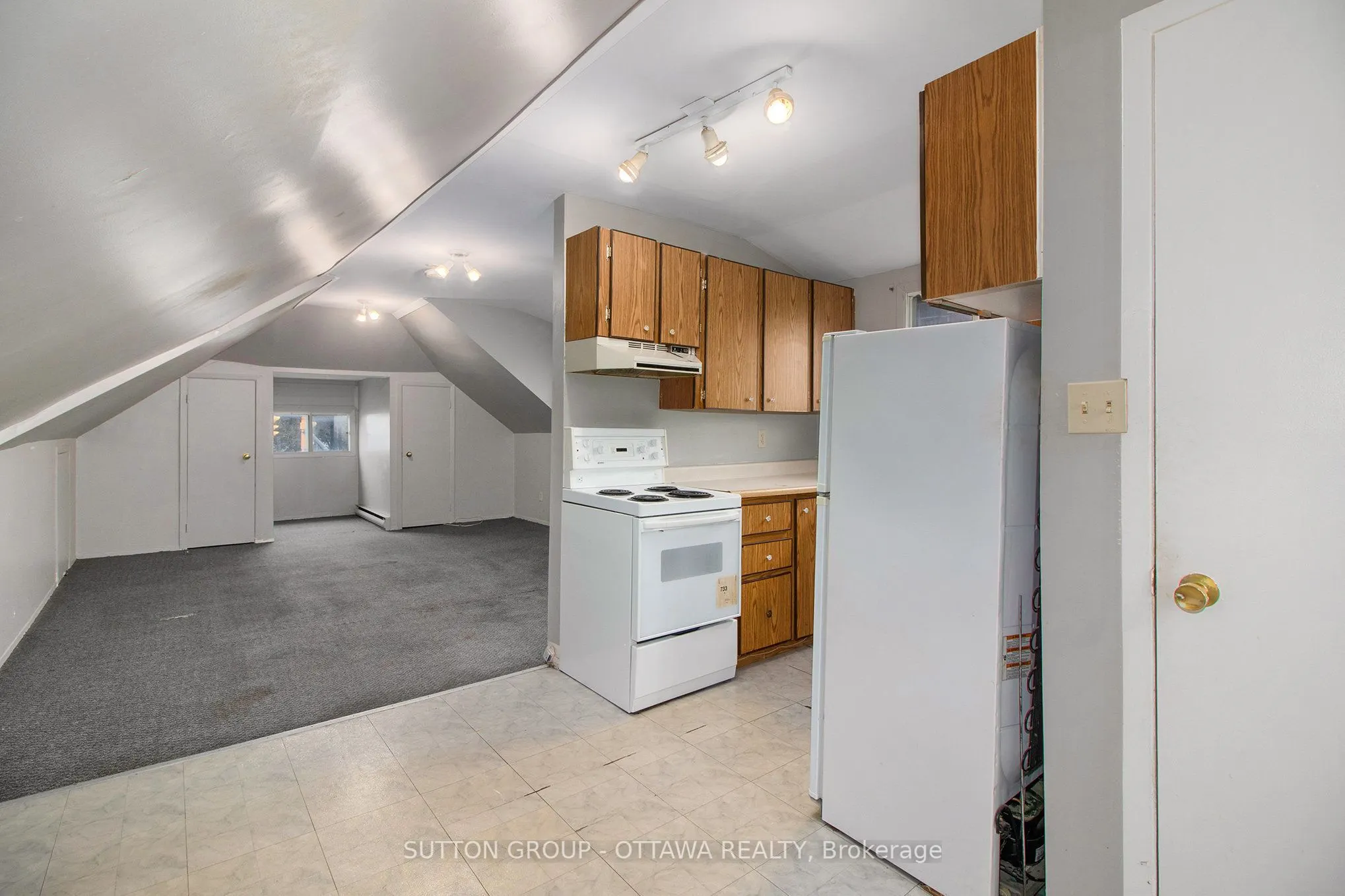 397 MONTREAL Road