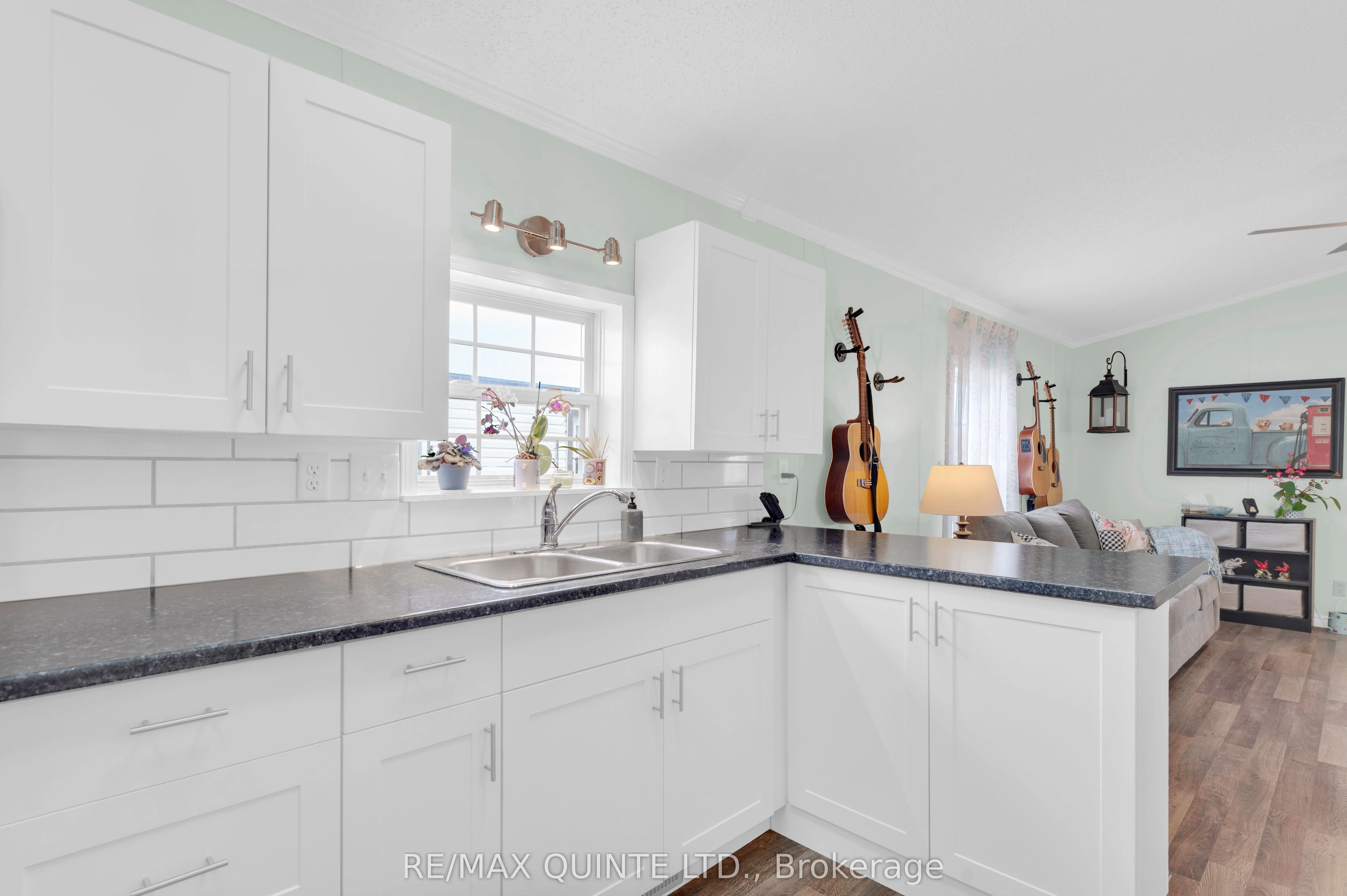 311 Dundas Street E #18