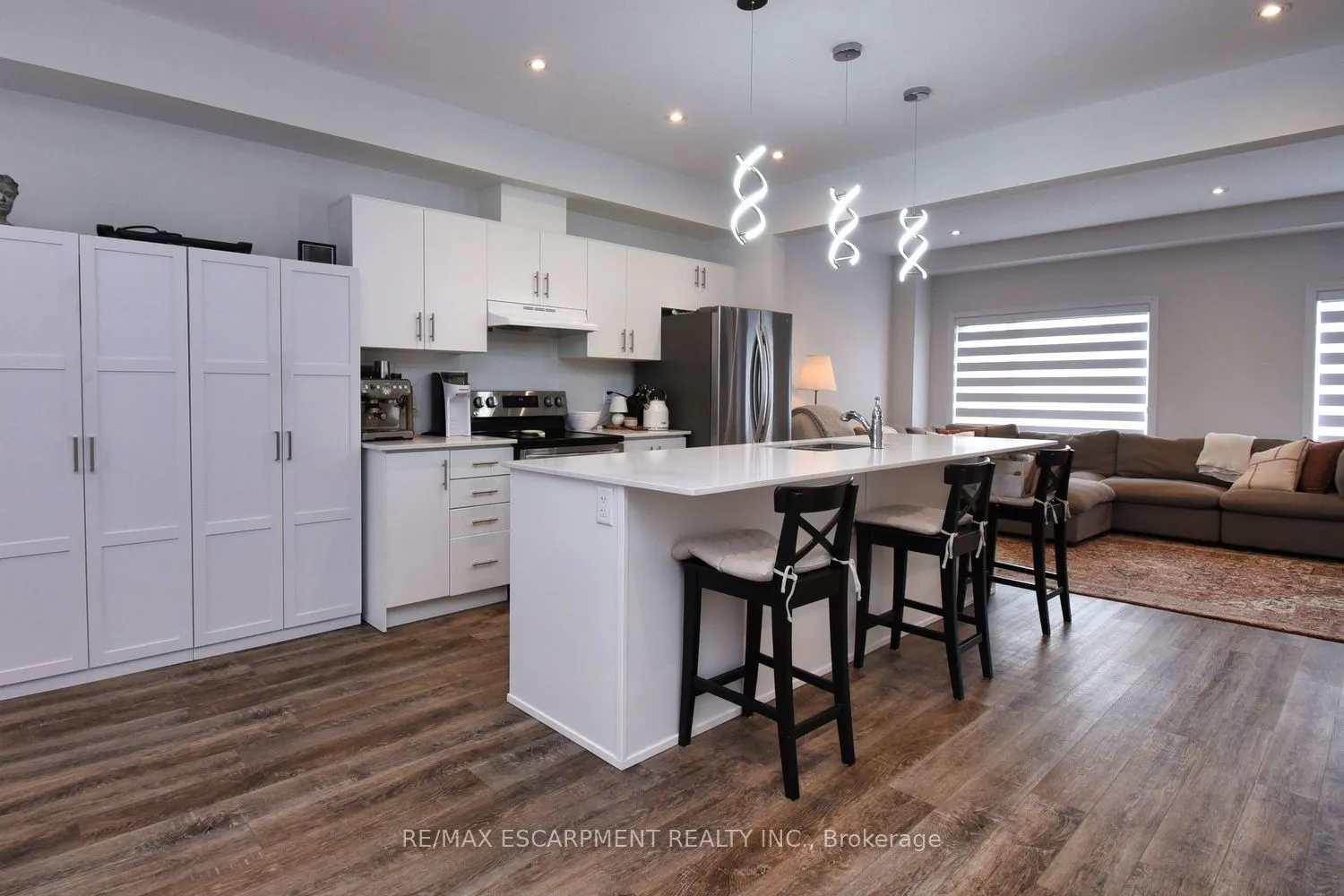 187 Wilson Street W, #4