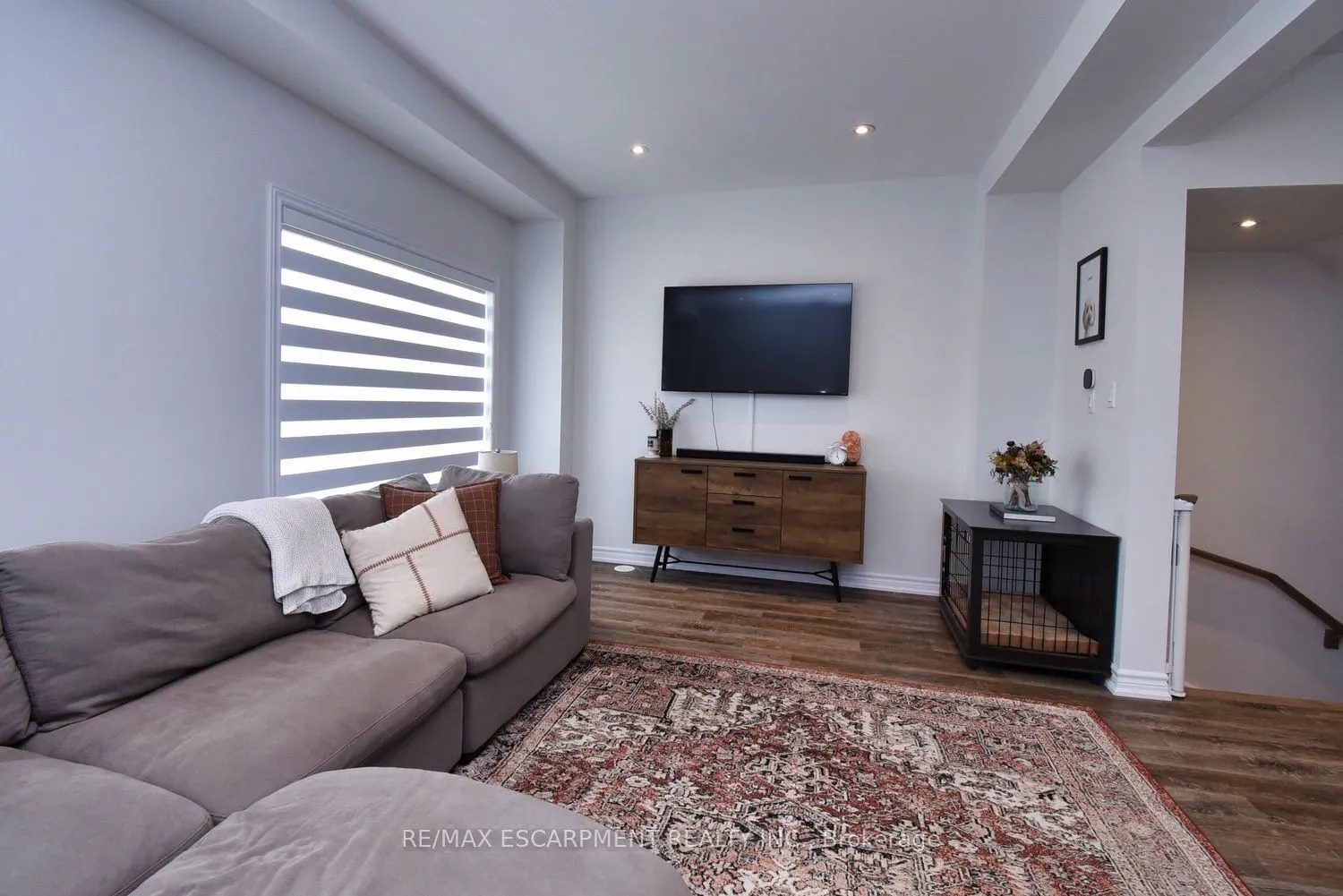 187 Wilson Street W, #4