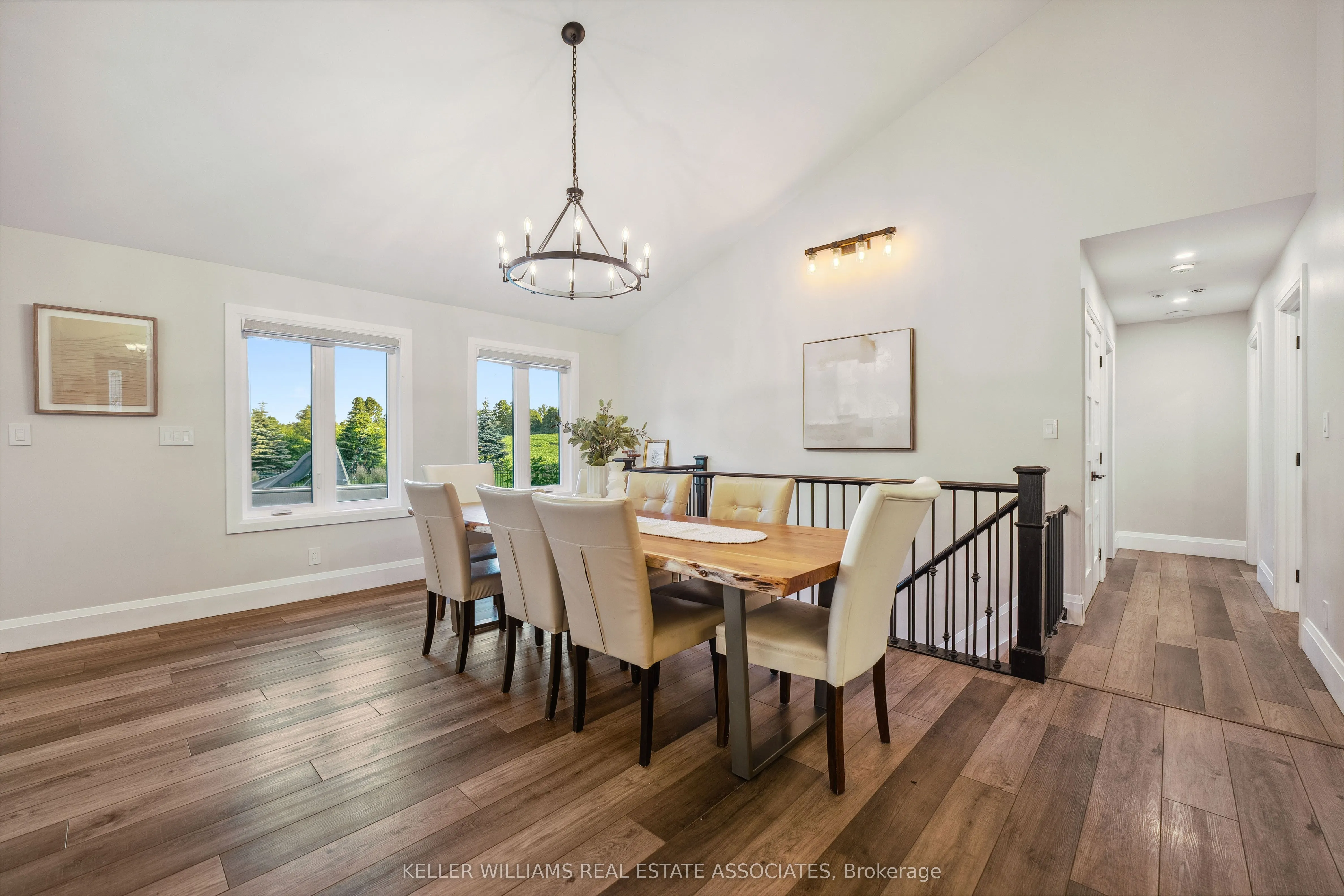102 Concession 11 E