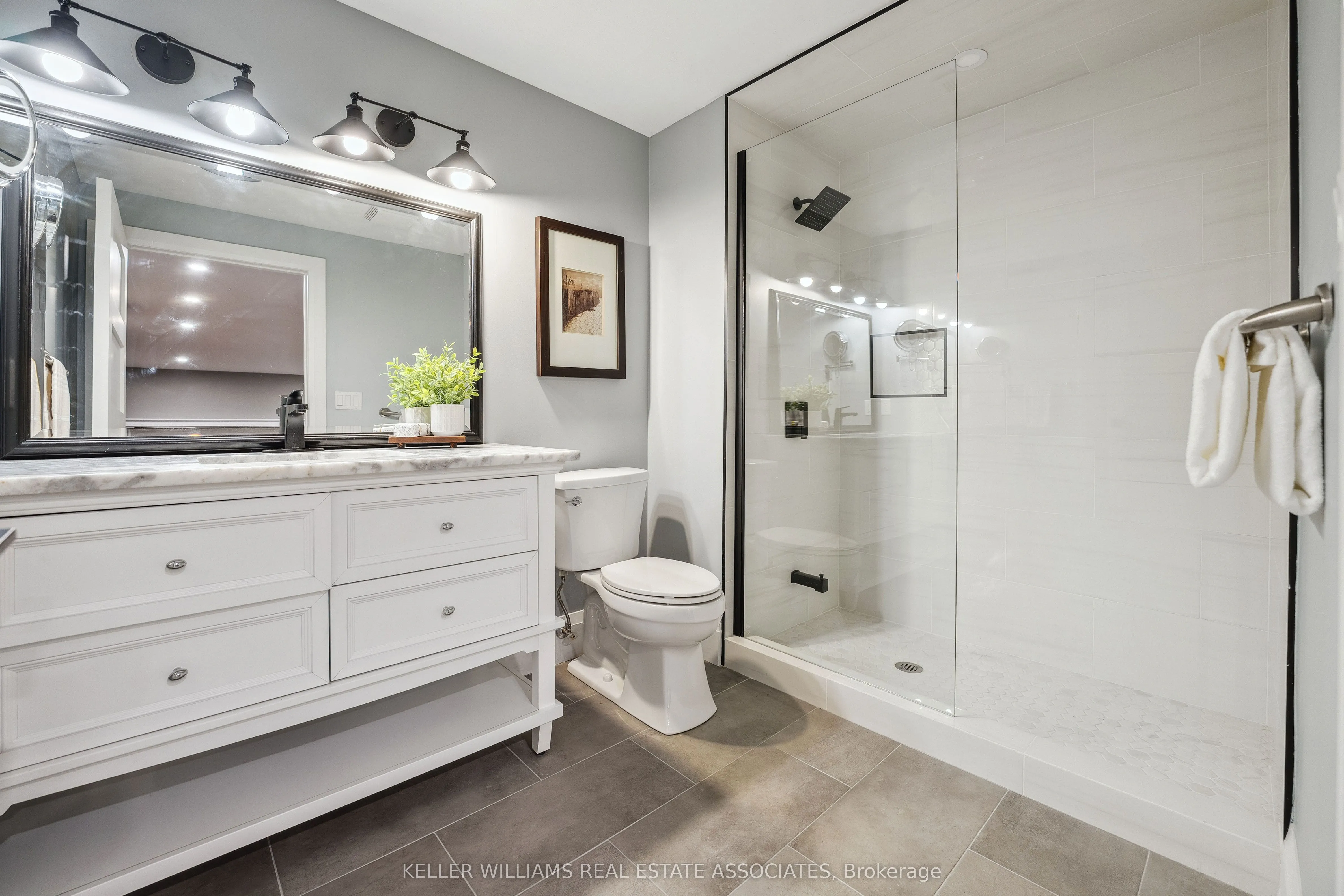 102 Concession 11 E