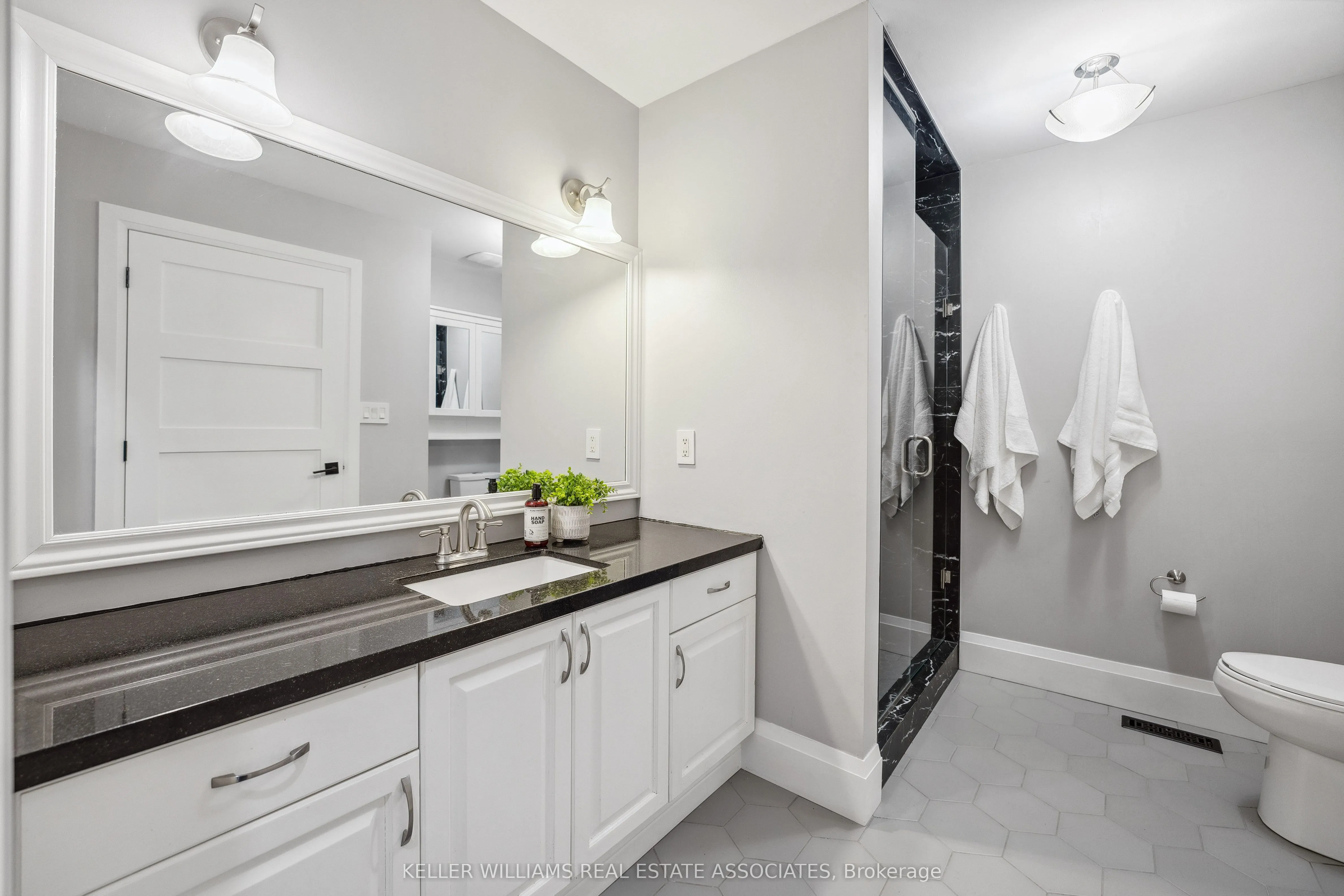 102 Concession 11 E