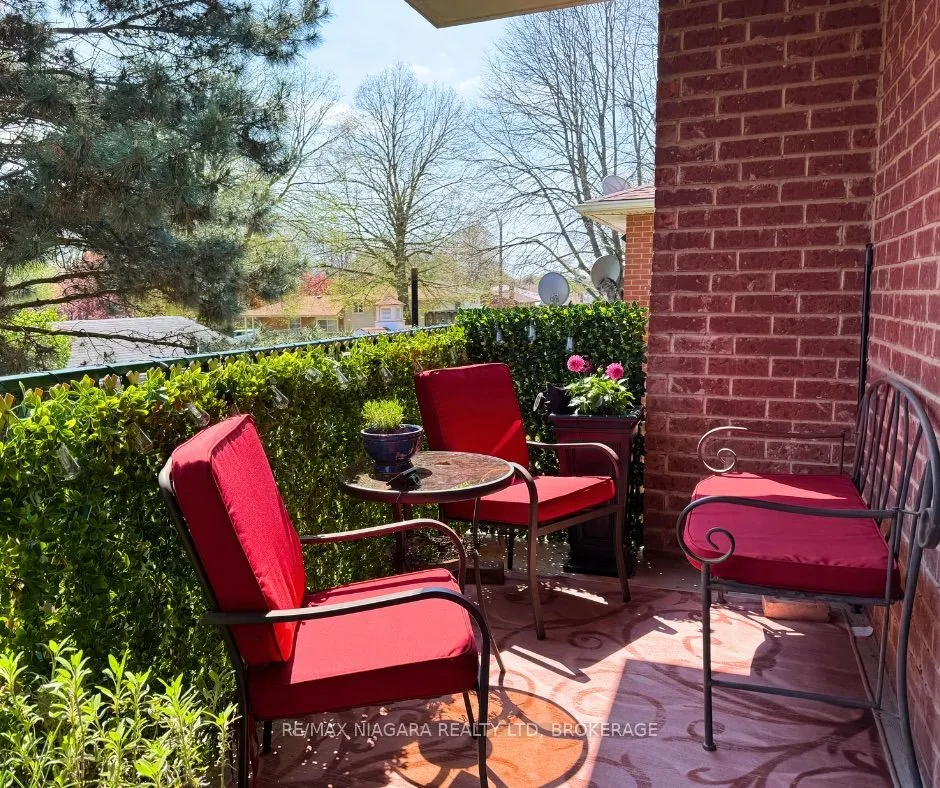6704 Thorold Stone Road, #206