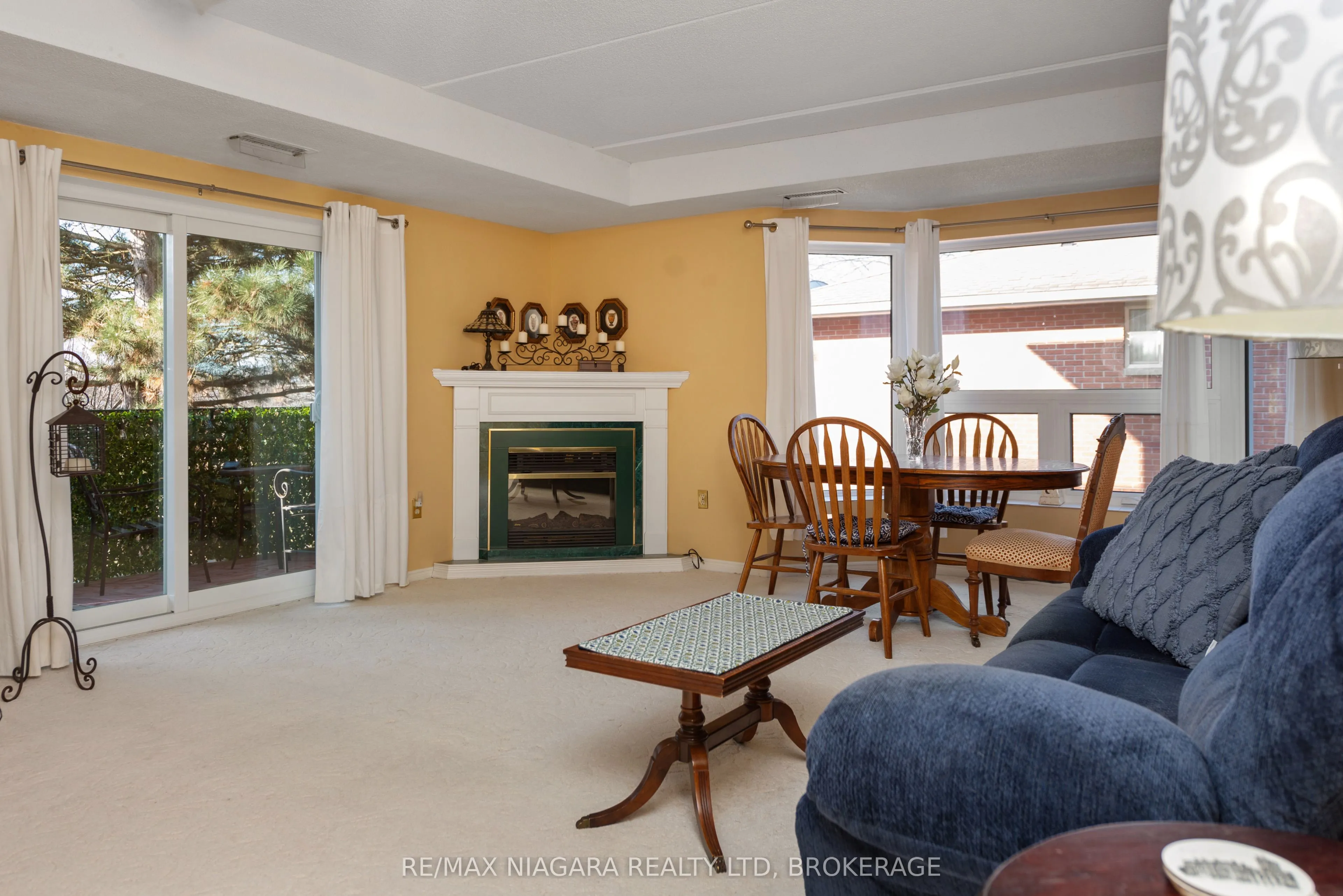 6704 Thorold Stone Road, #206