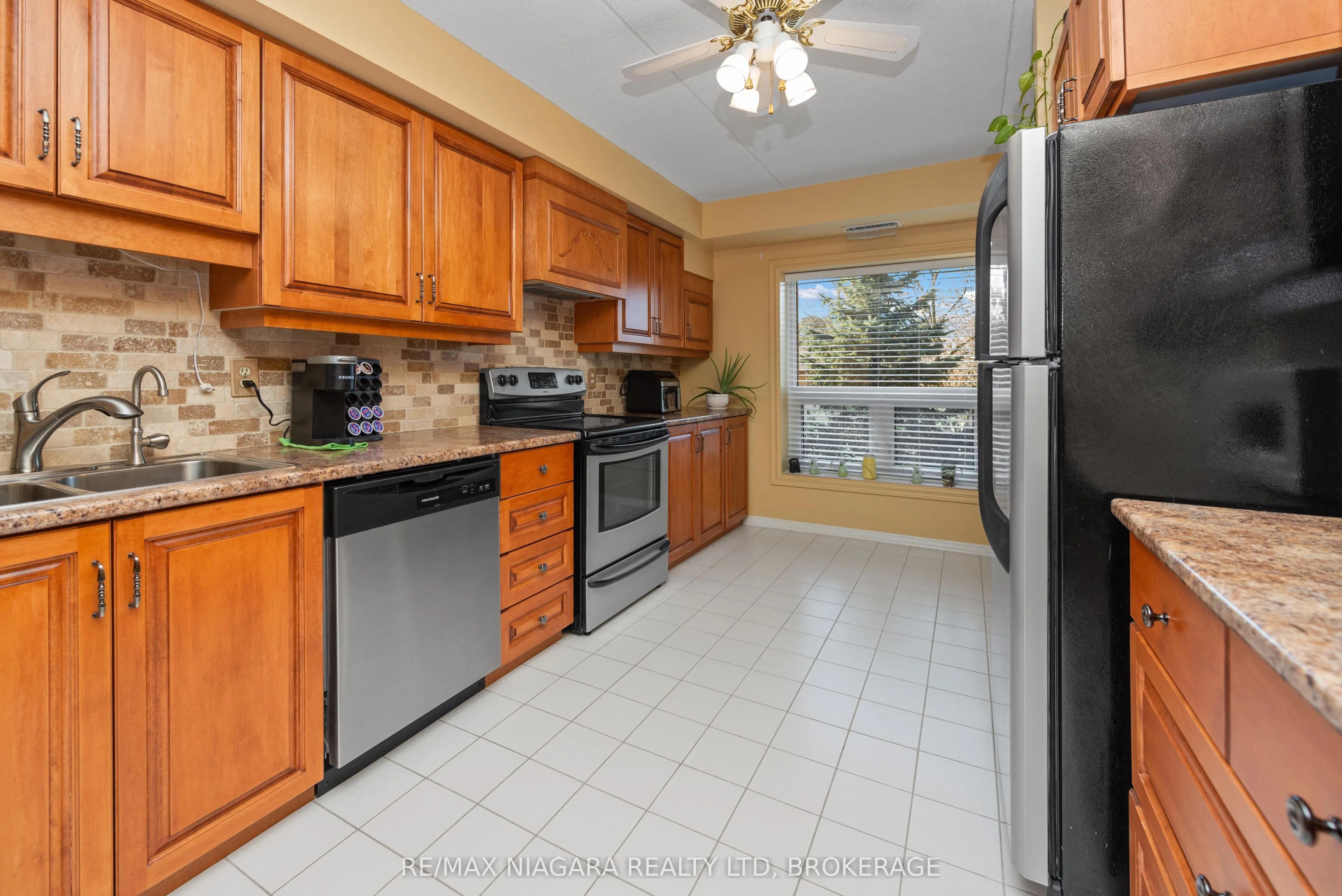 6704 Thorold Stone Road, #206