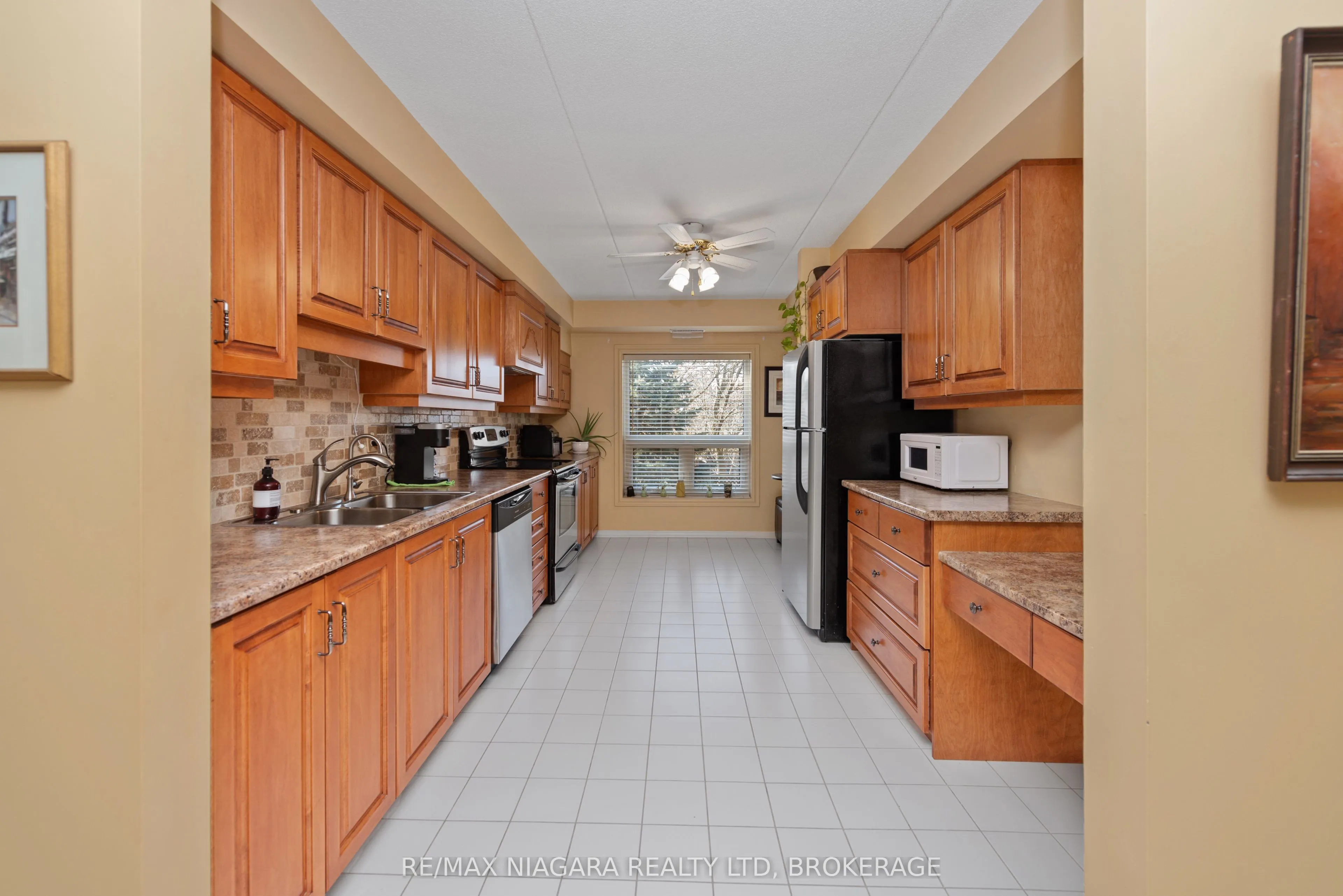 6704 Thorold Stone Road, #206