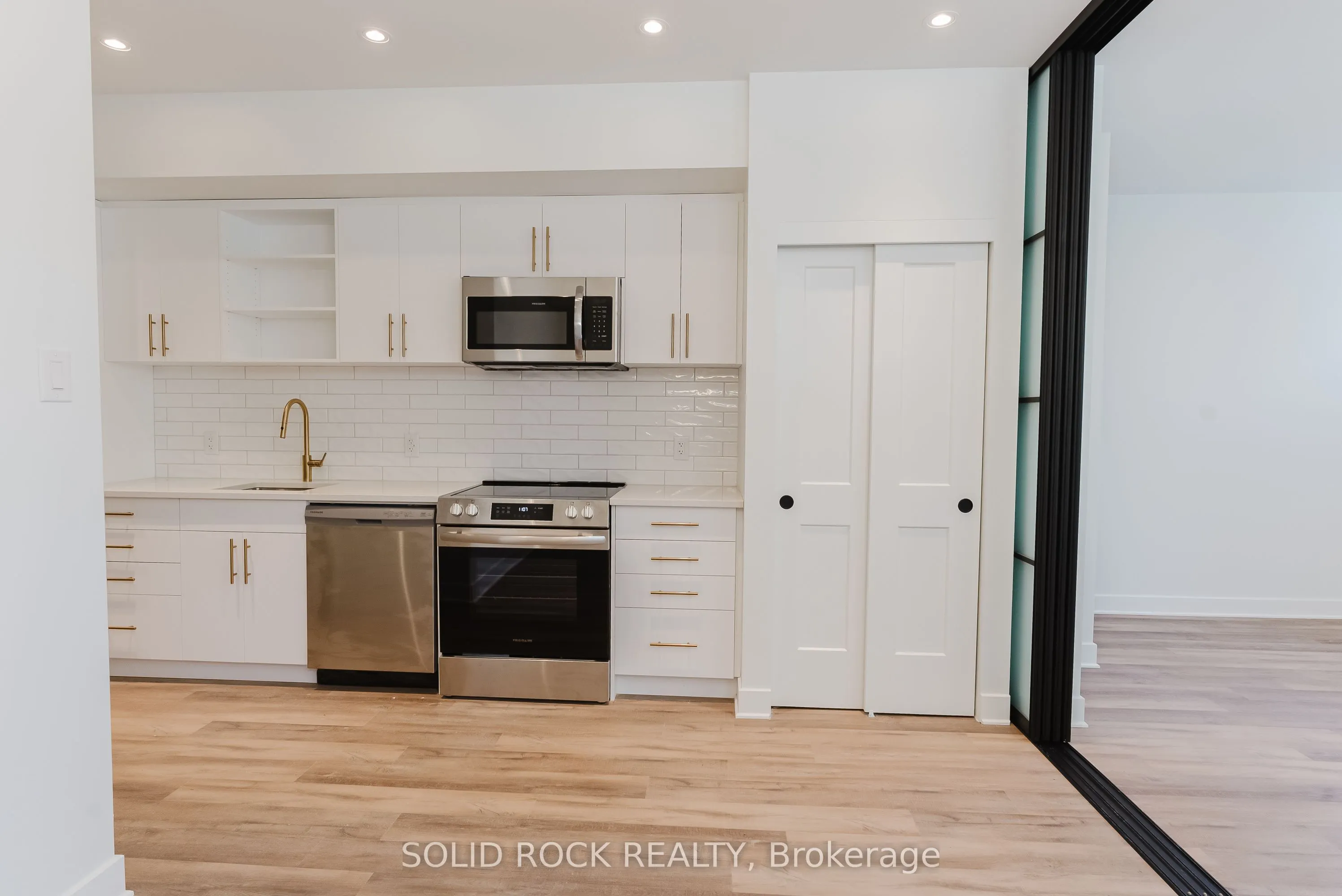 845 Champlain Street, #Unit 4 The Bowtie