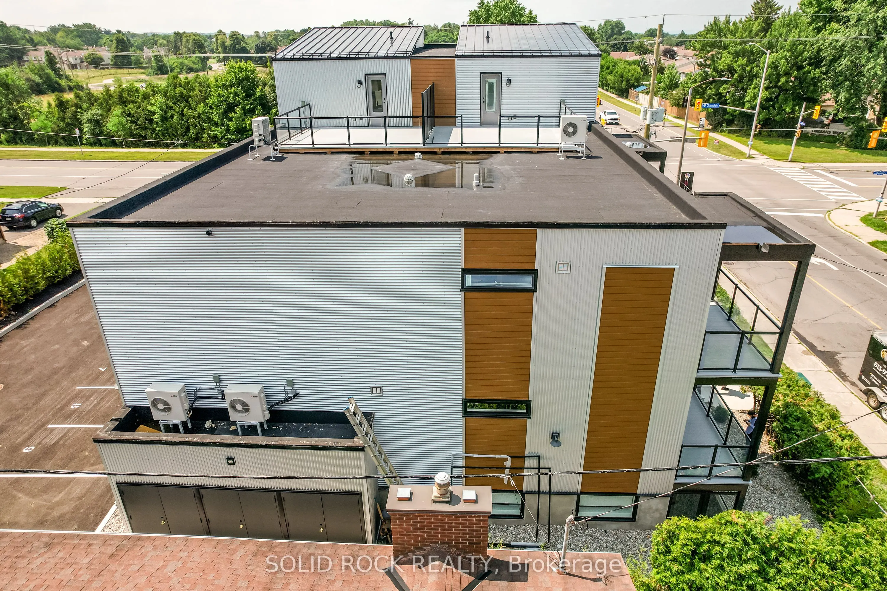 845 Champlain Street, #Unit 8 The Hourglass