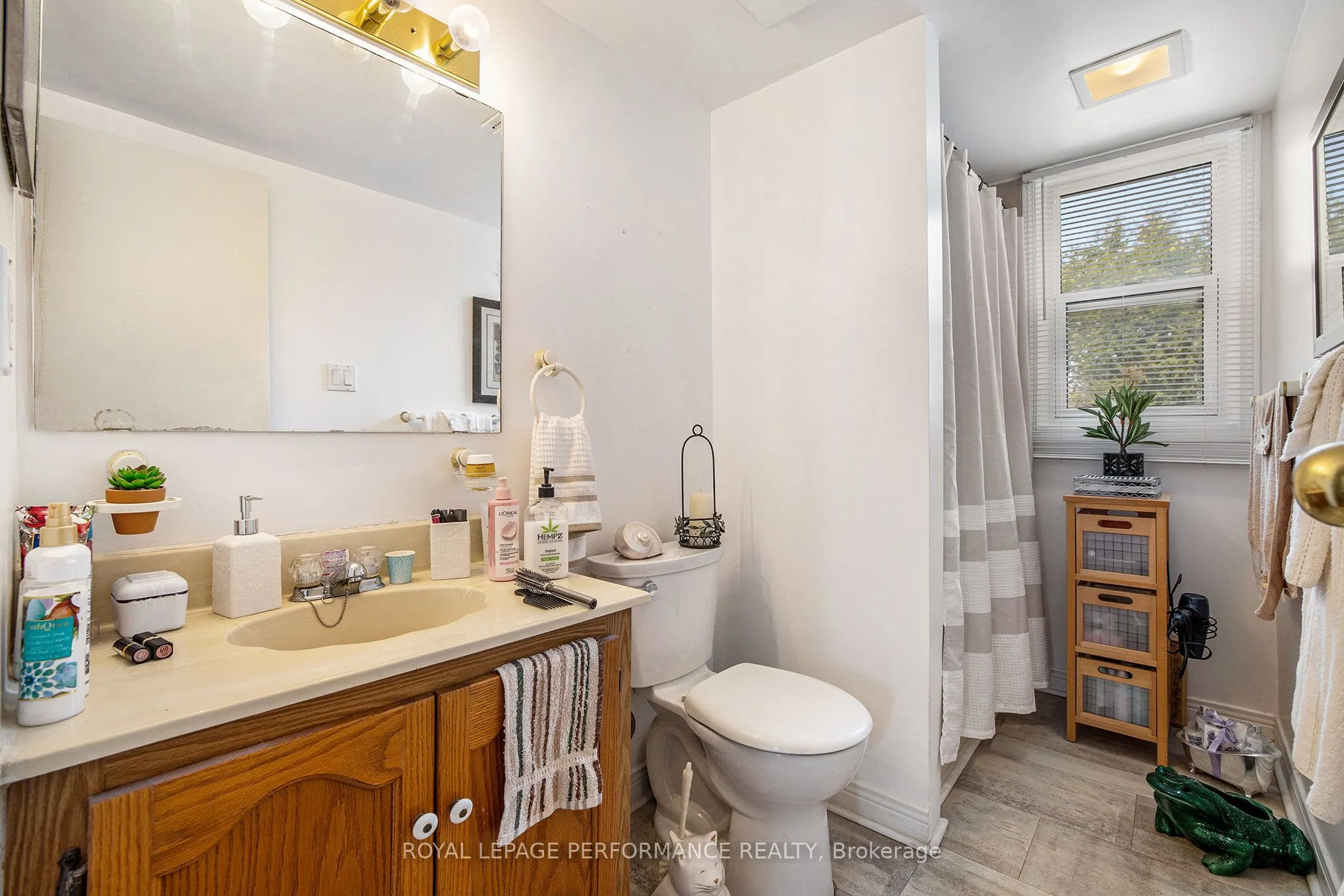 327-329 Shakespeare Street