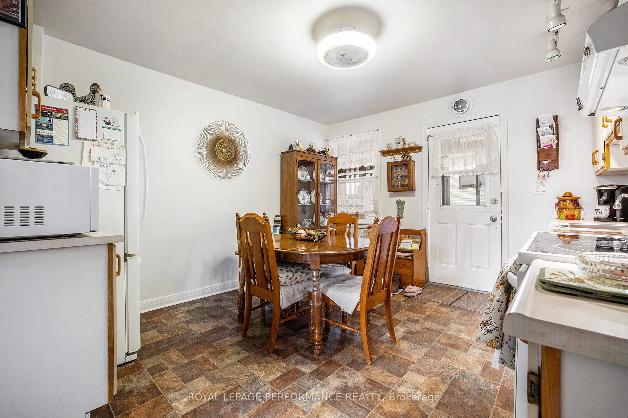 327-329 Shakespeare Street