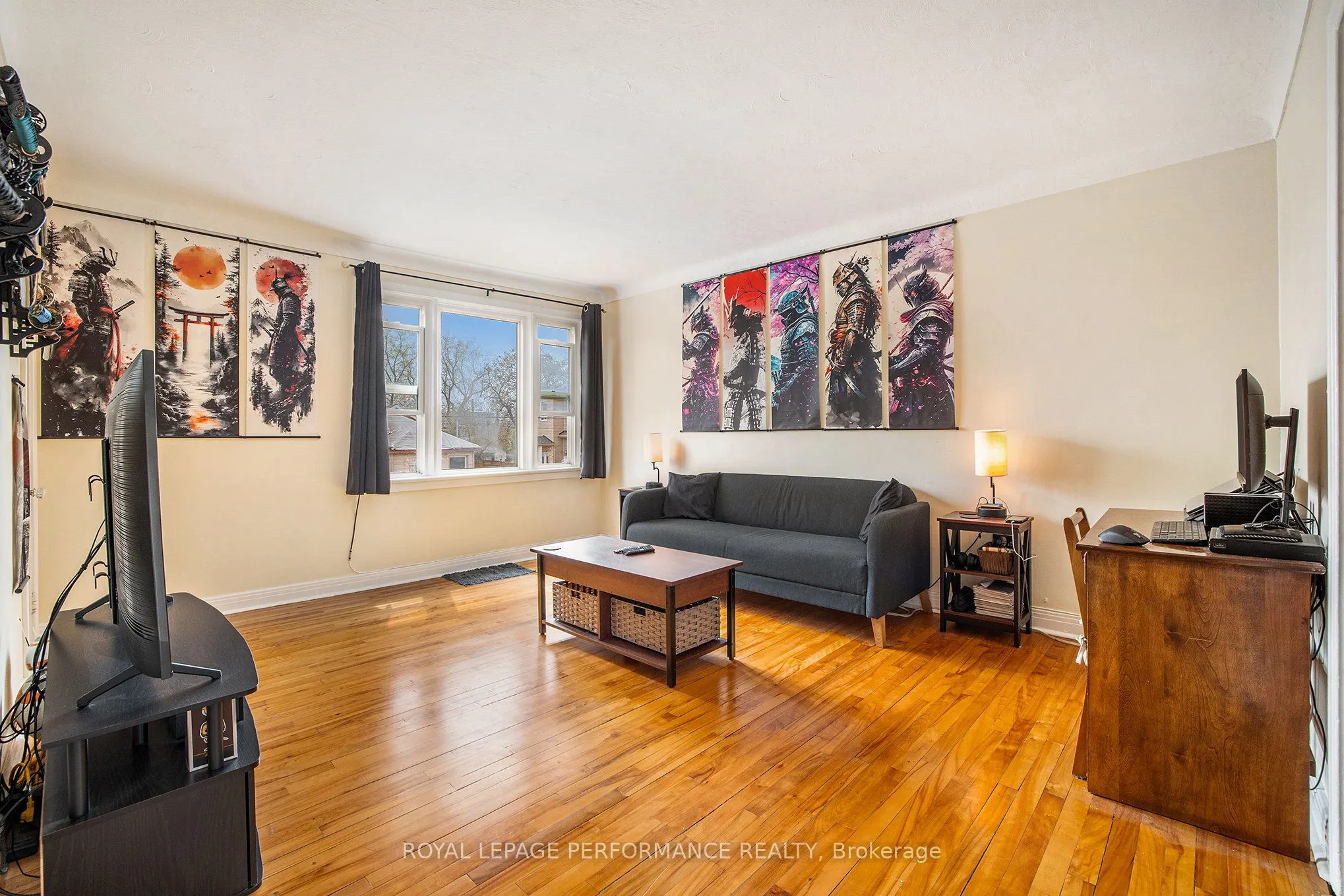 327-329 Shakespeare Street
