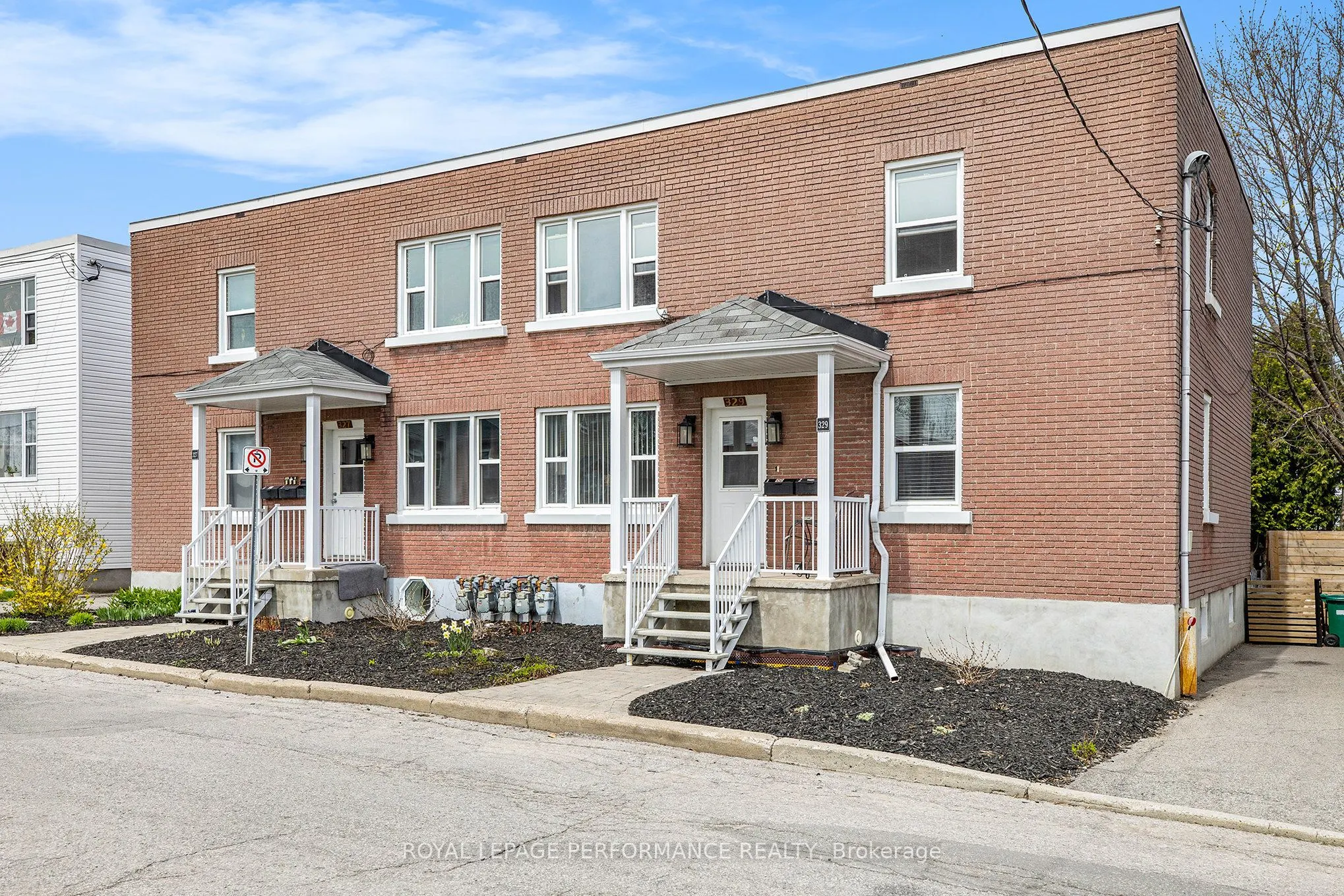 327-329 Shakespeare Street