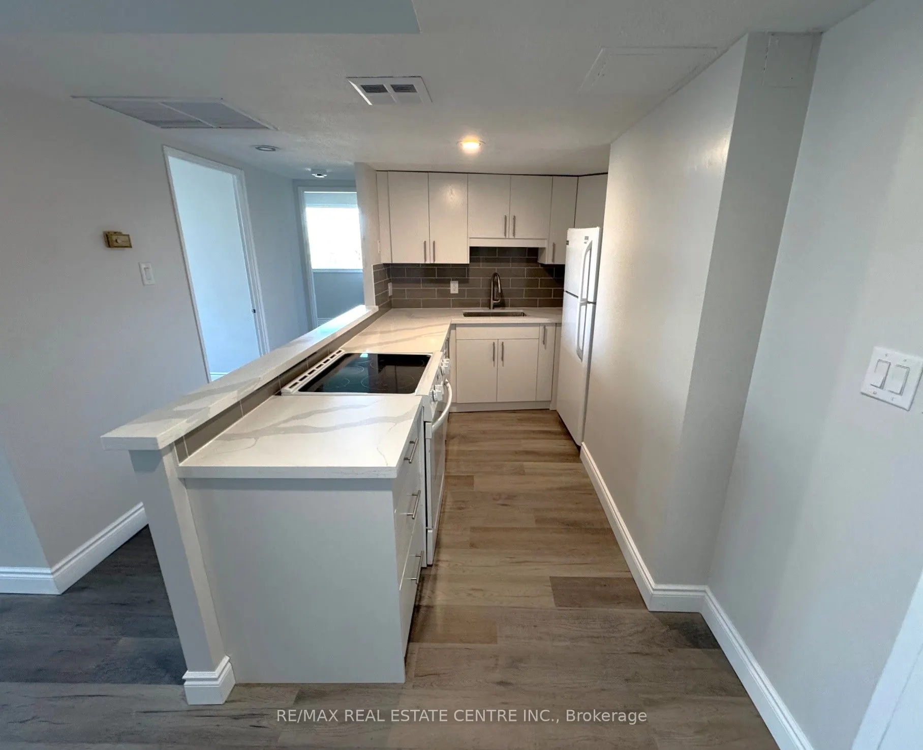 260 SHELDON Avenue N #508