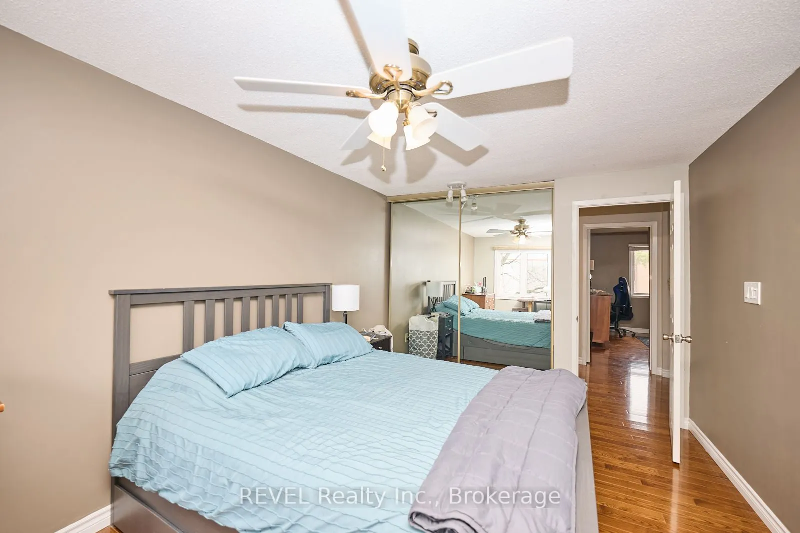 178 Scott Street, #19
