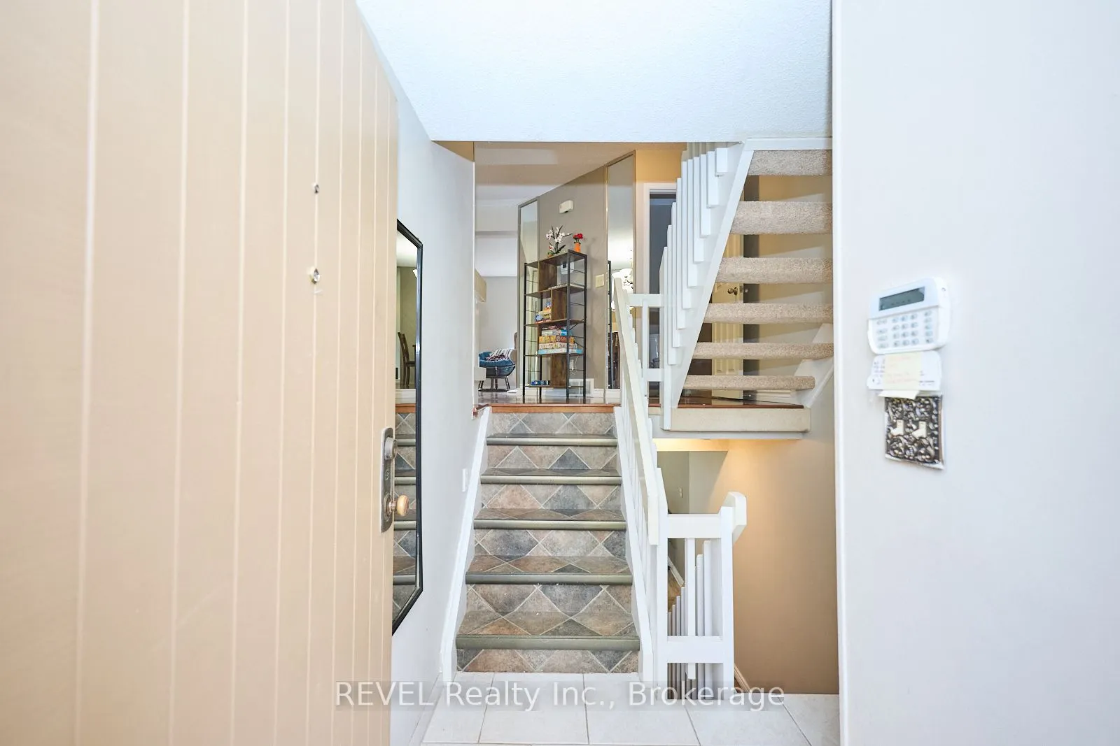 178 Scott Street, #19