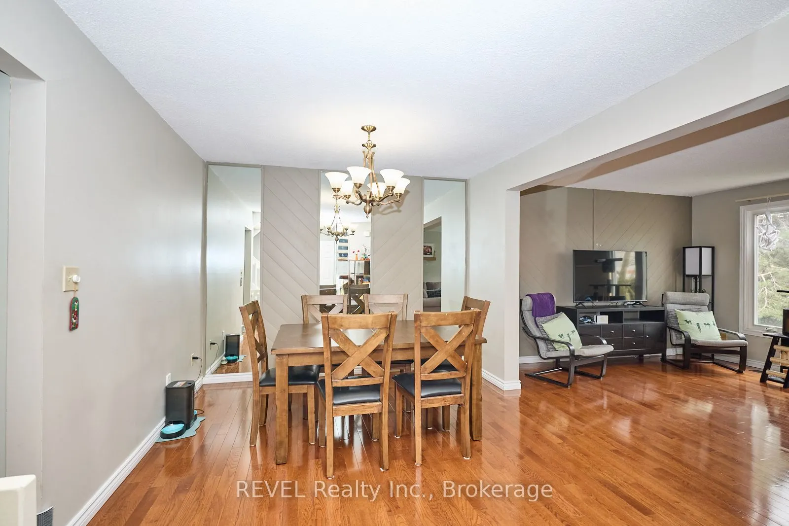 178 Scott Street, #19