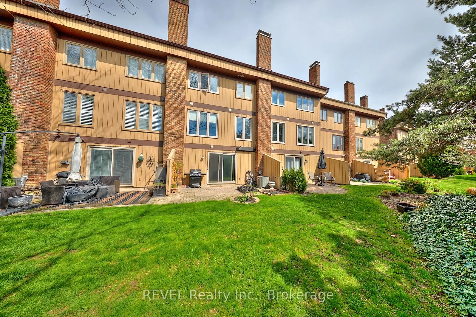178 Scott Street, #19
