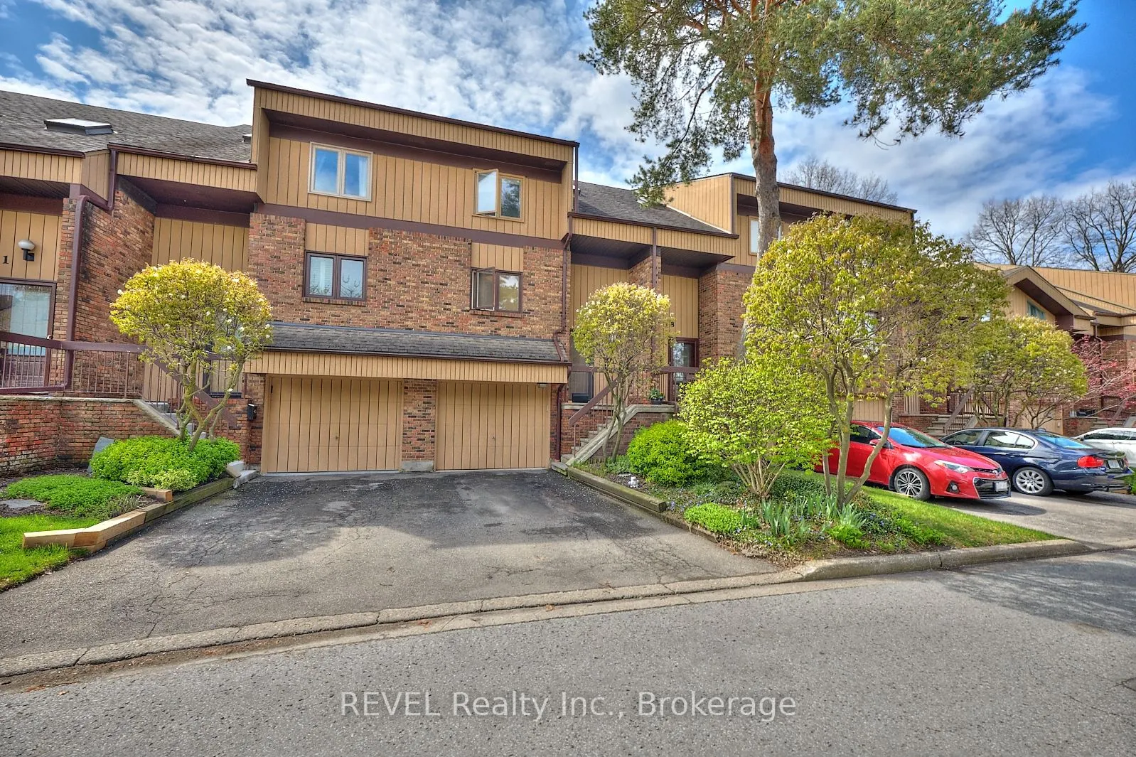 178 Scott Street, #19