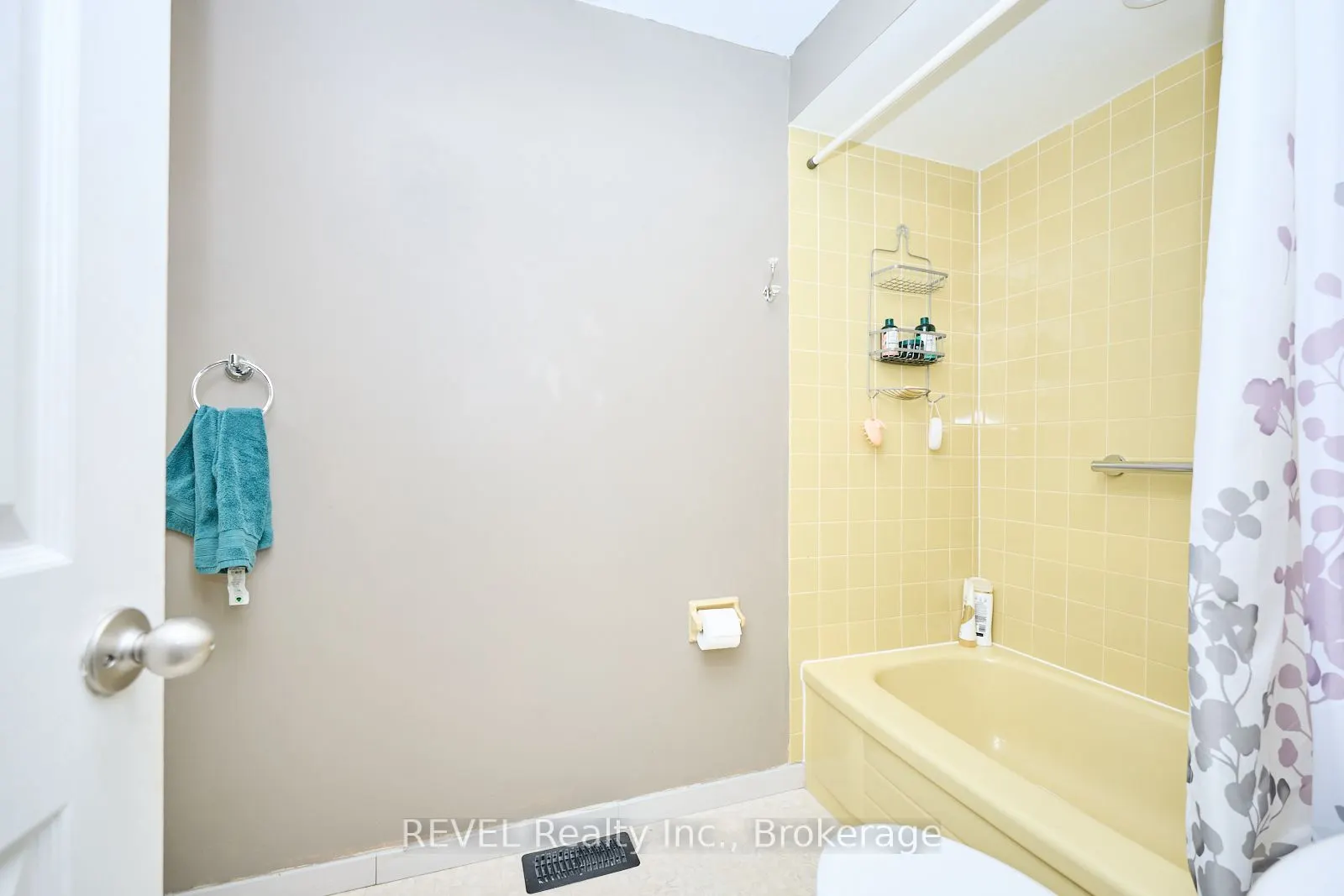 178 Scott Street, #19