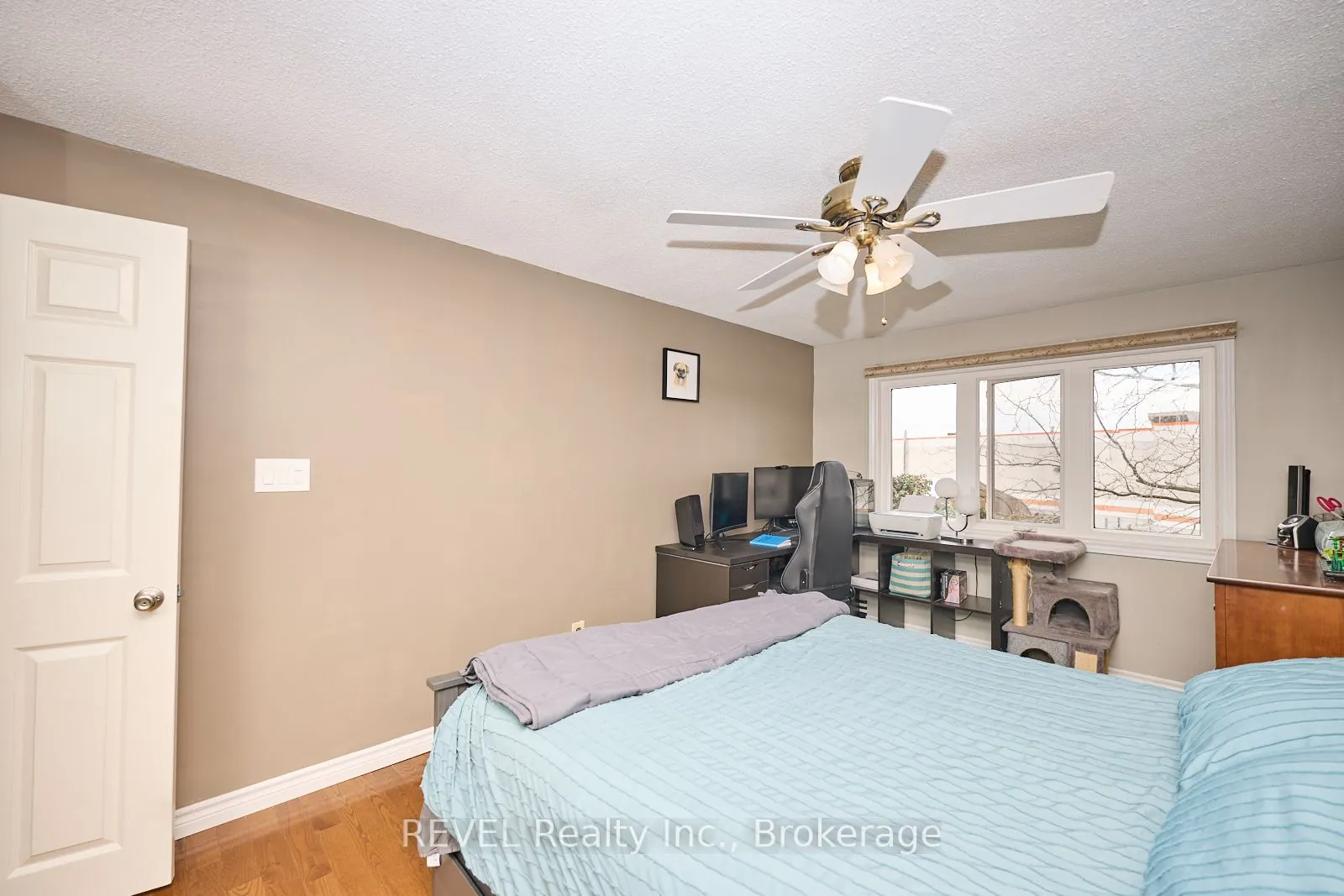 178 Scott Street, #19