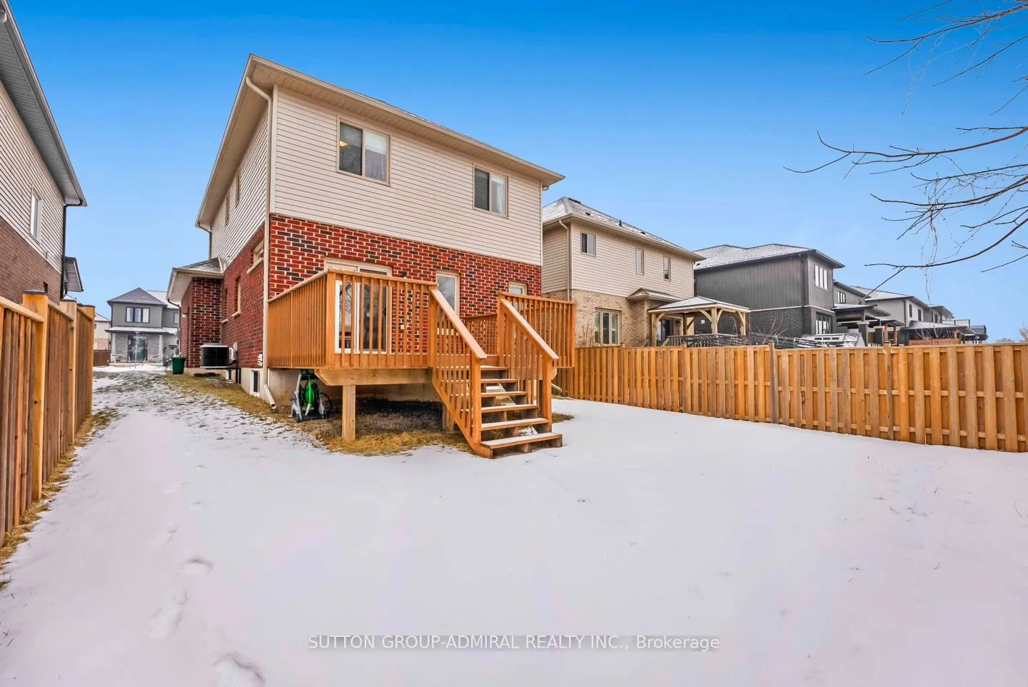 10 Bergenstein Crescent