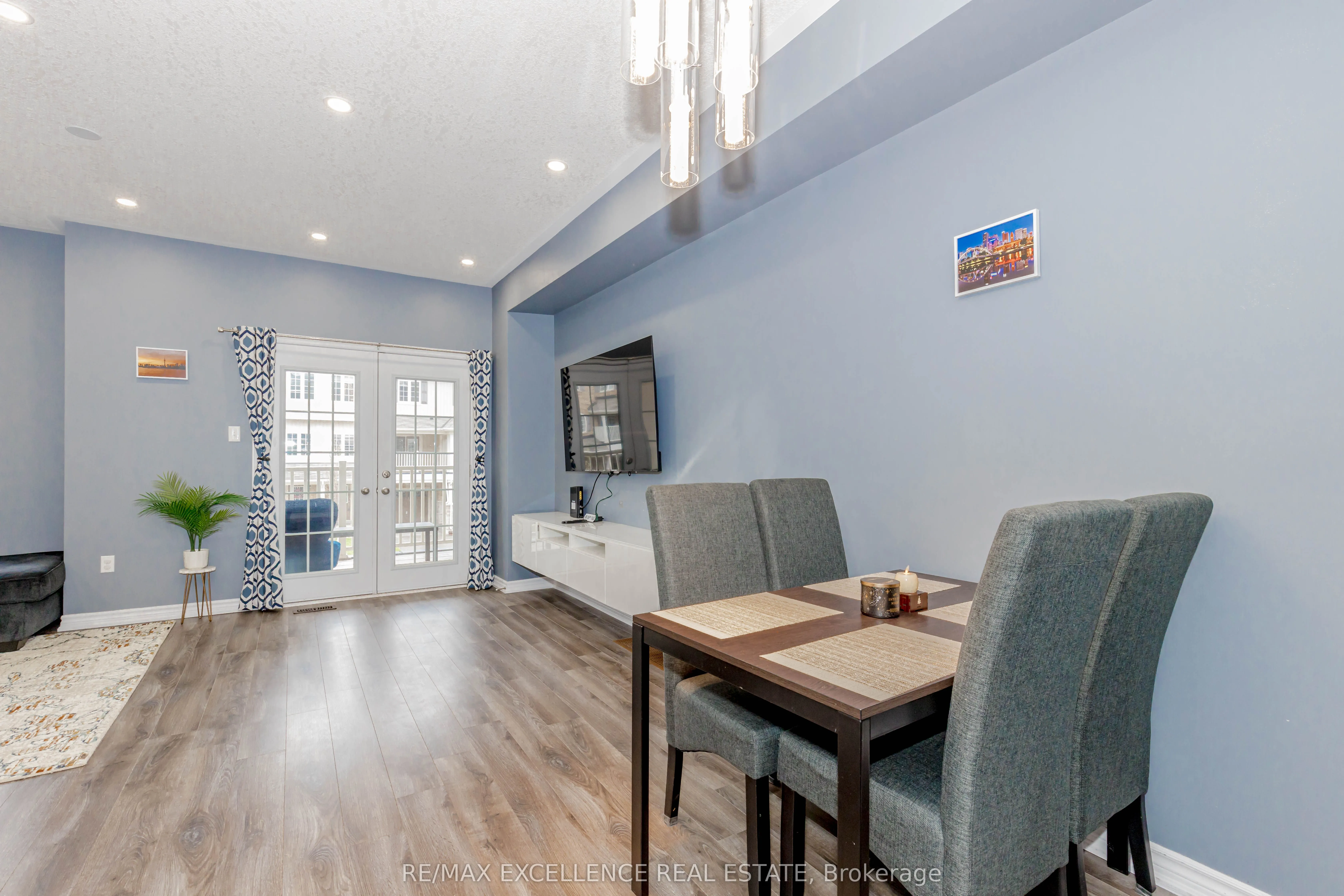 9 Hiscott Drive