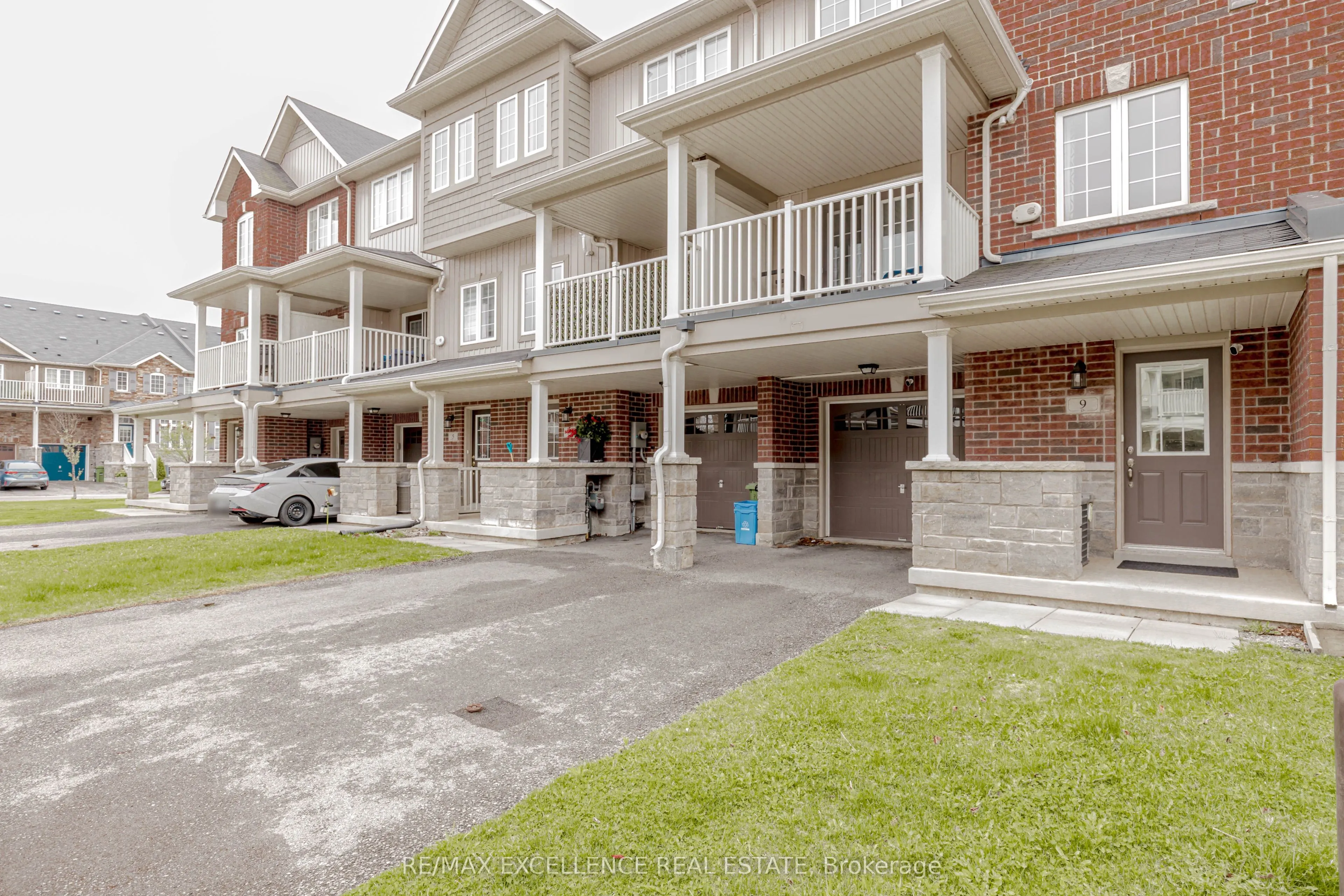 9 Hiscott Drive
