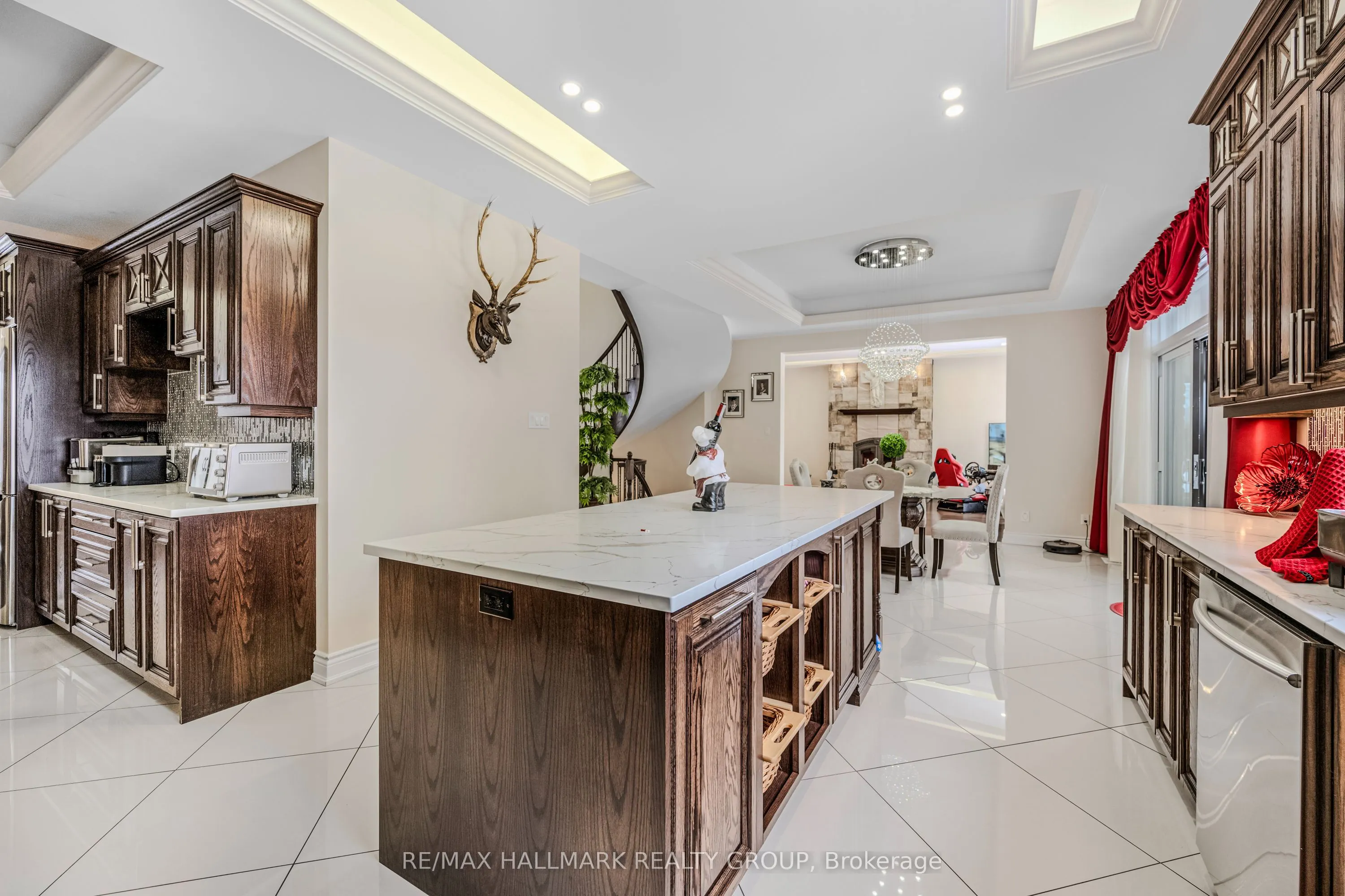 699 Ballycastle Crescent