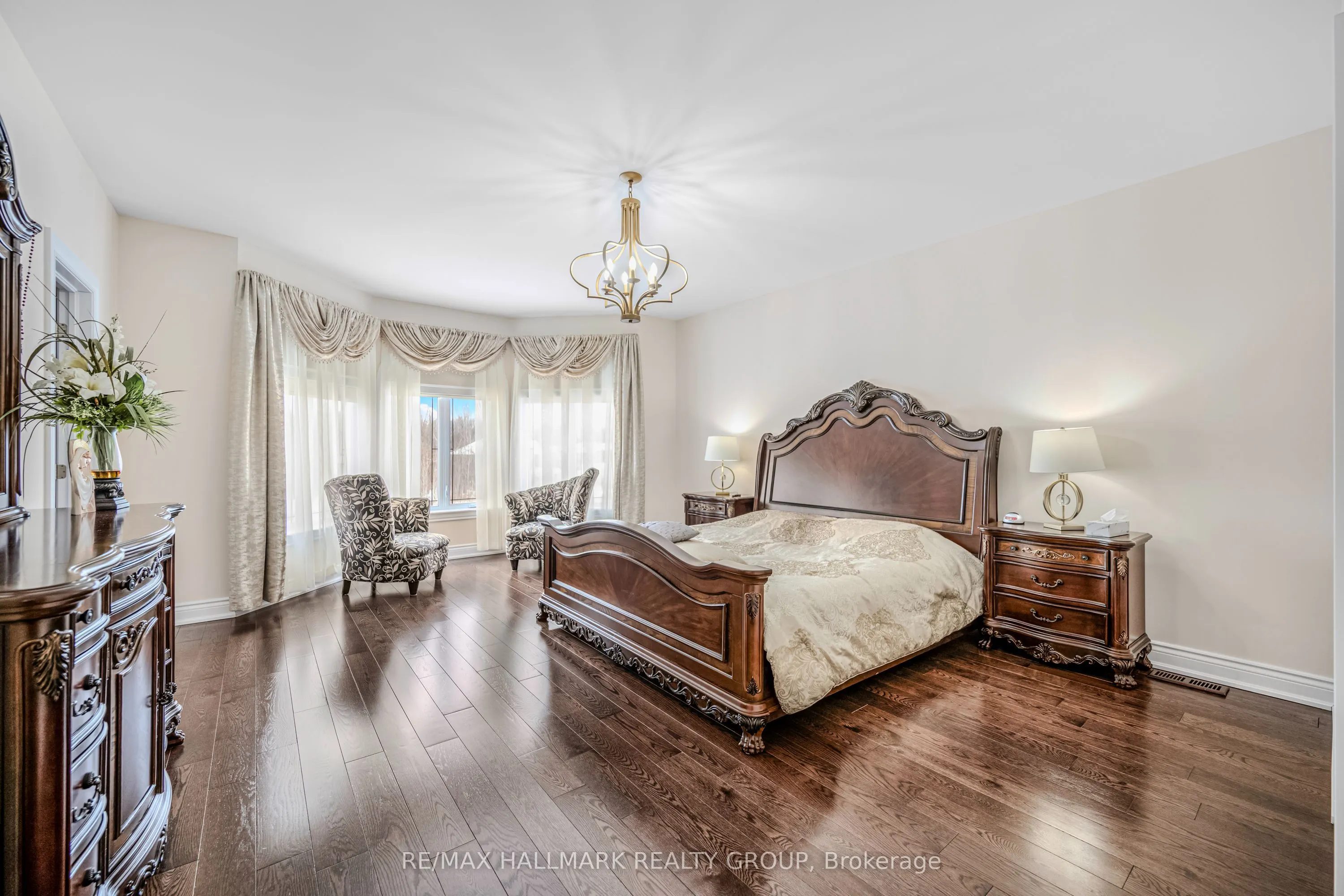 699 Ballycastle Crescent