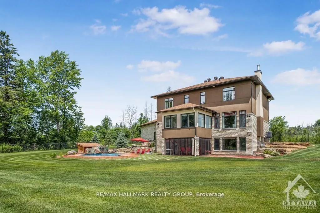 699 Ballycastle Crescent