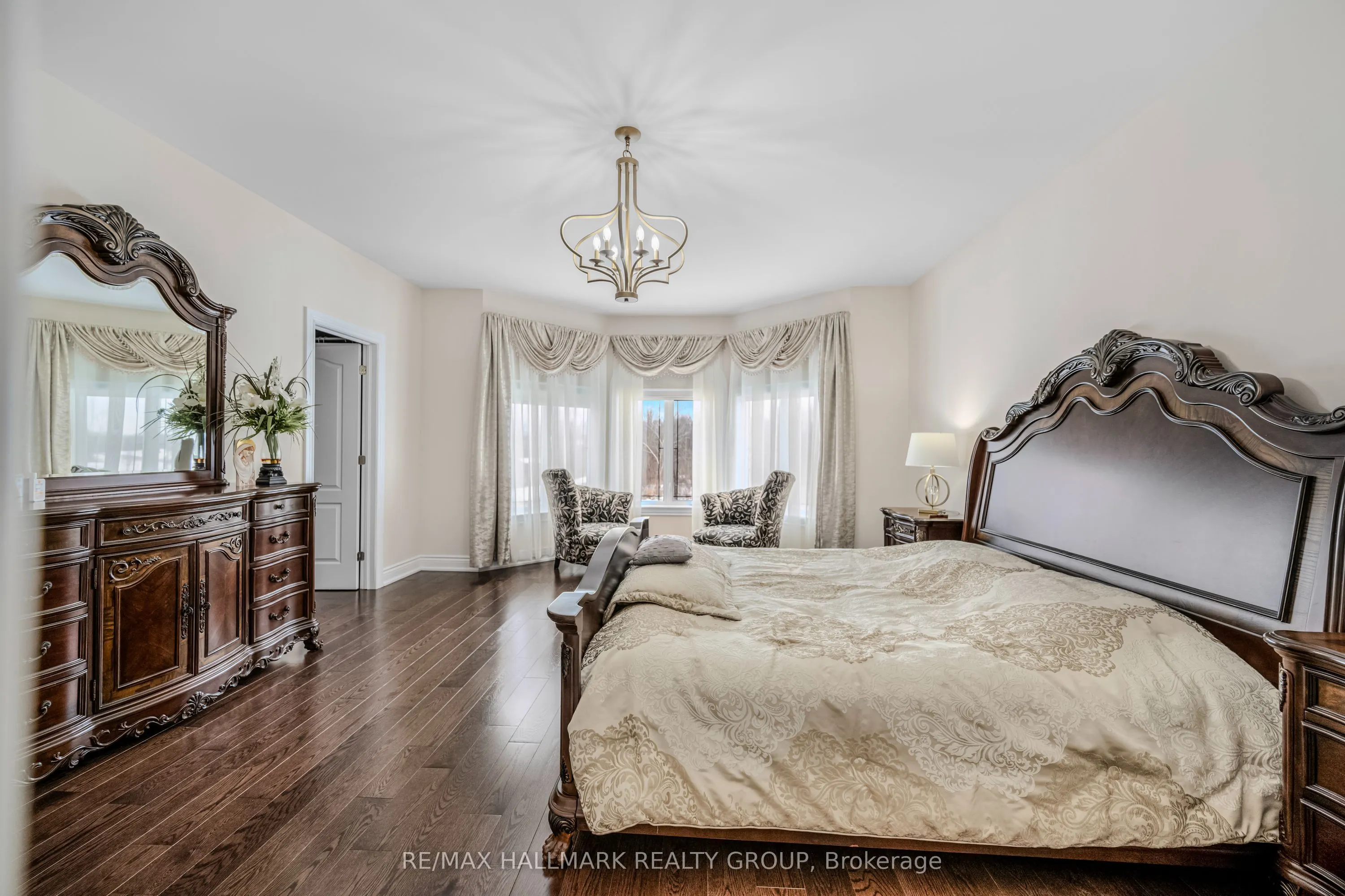 699 Ballycastle Crescent