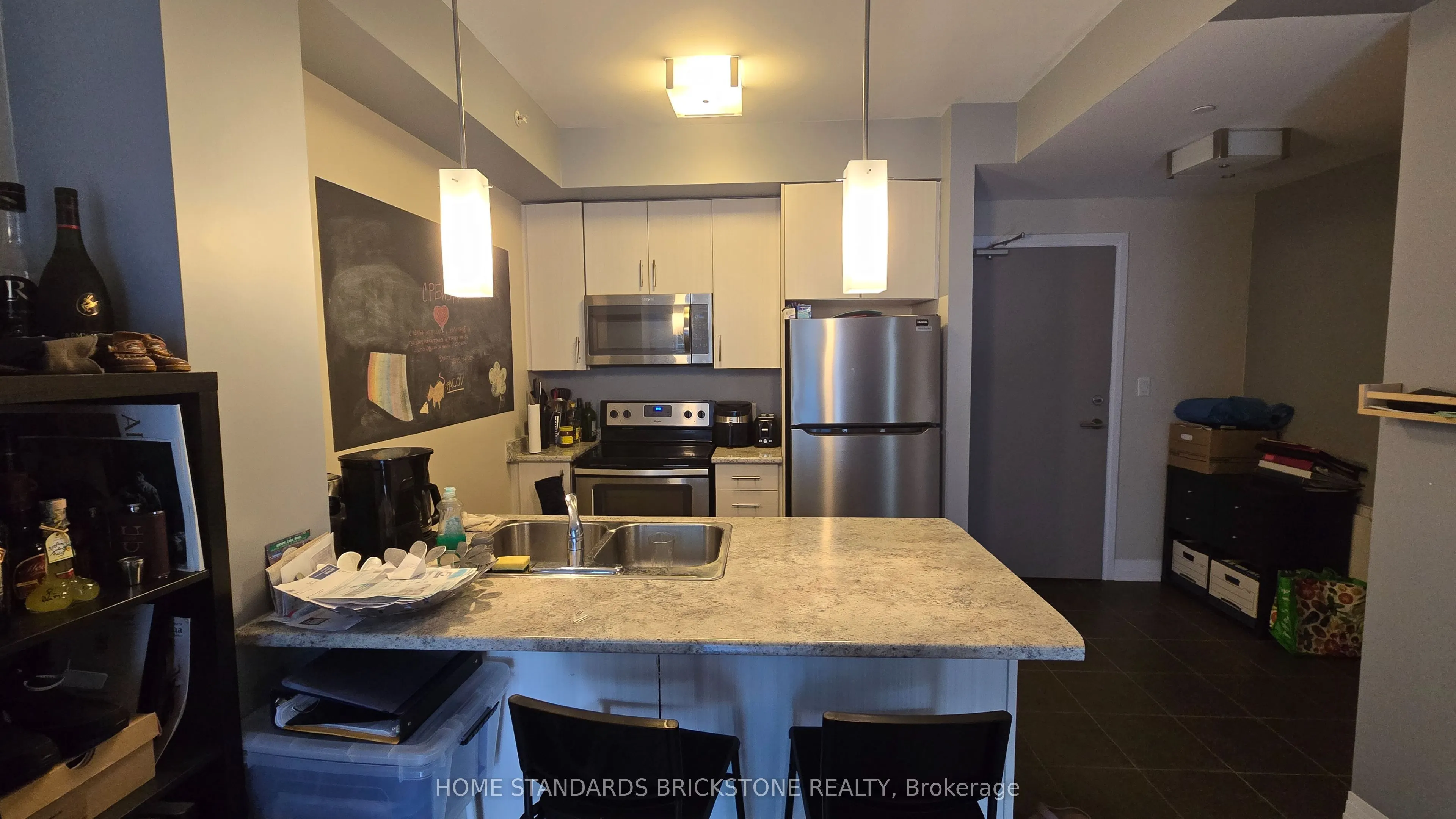 10 Concord Place, #323