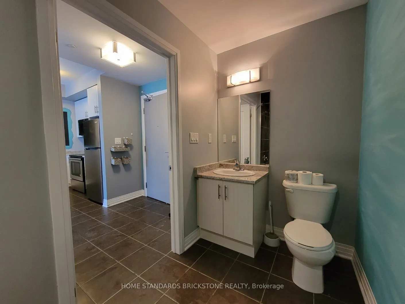 10 Concord Place, #323