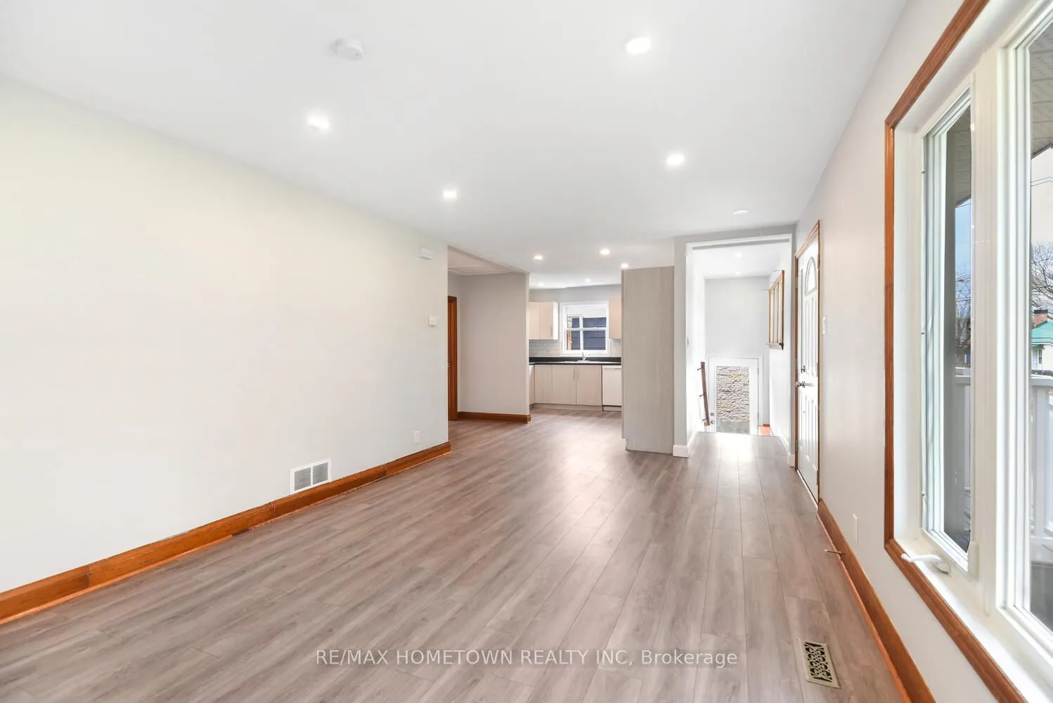 4 Otter Drive
