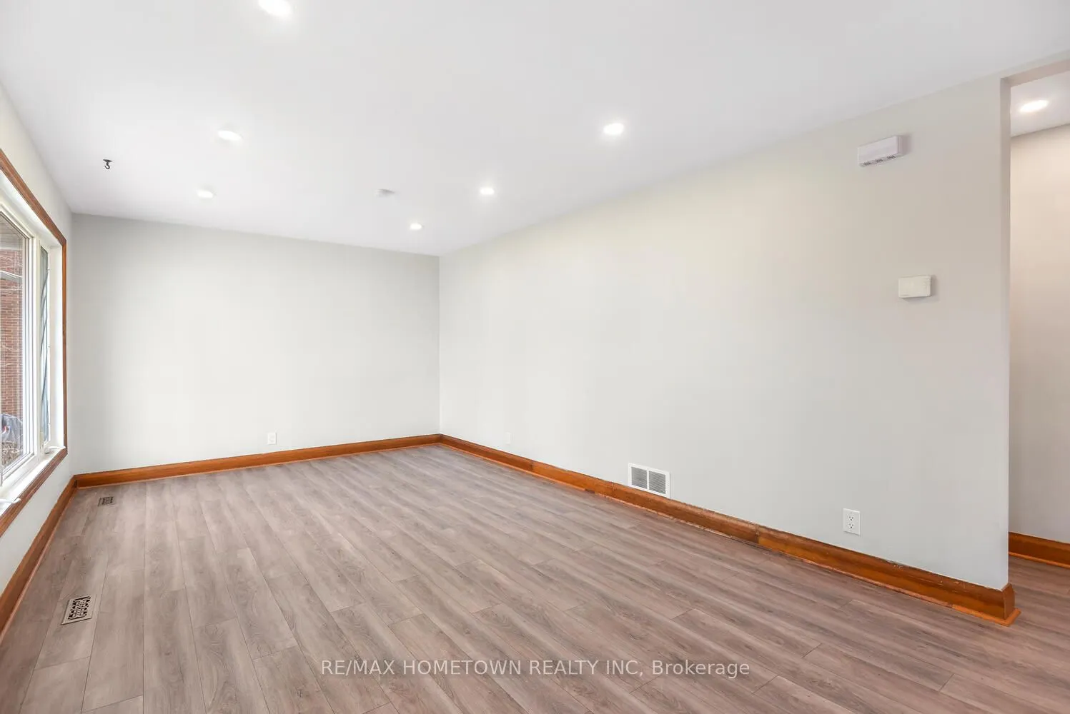 4 Otter Drive