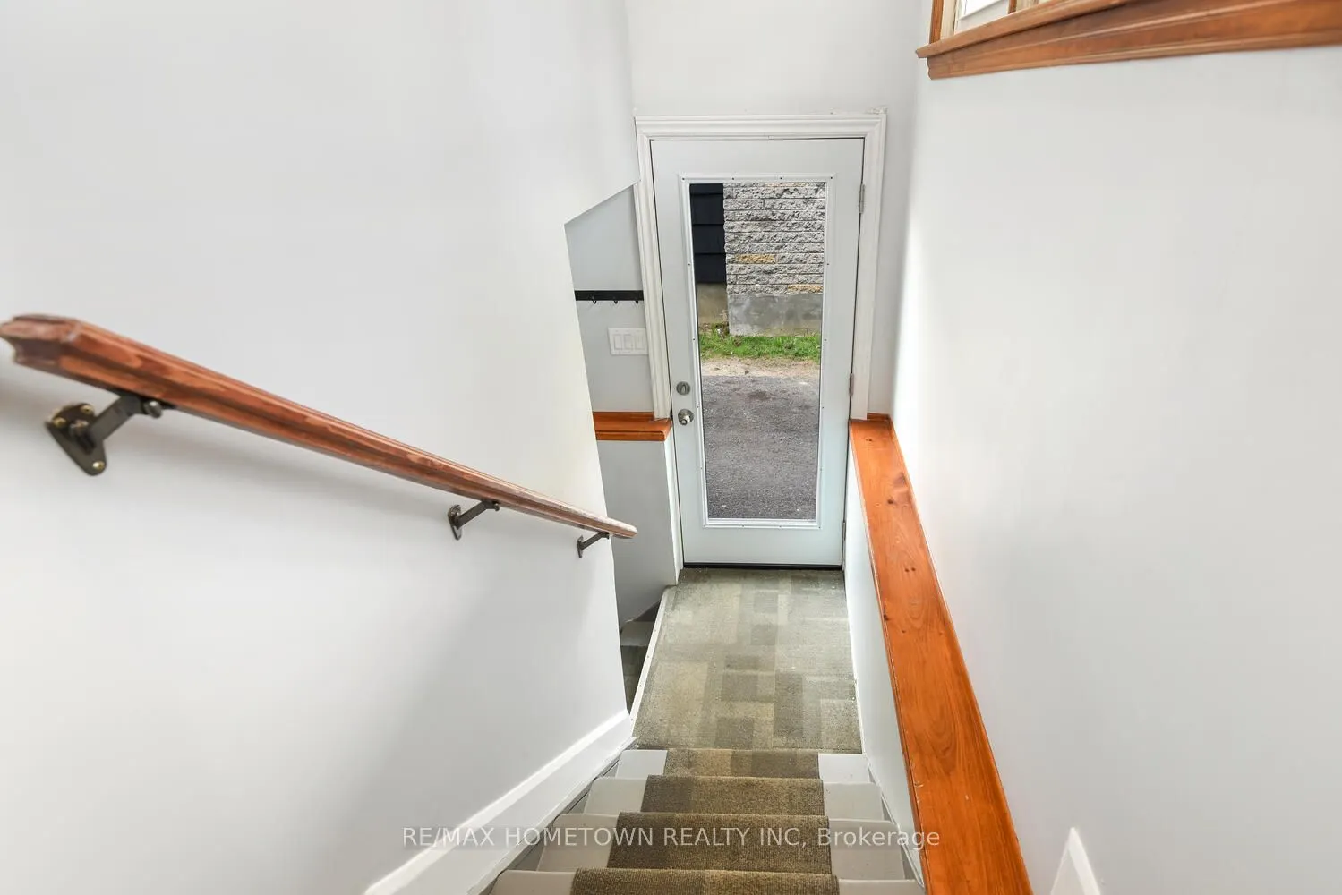4 Otter Drive