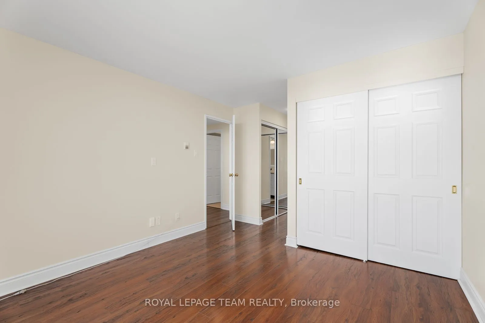 415 Greenview Avenue, #2004