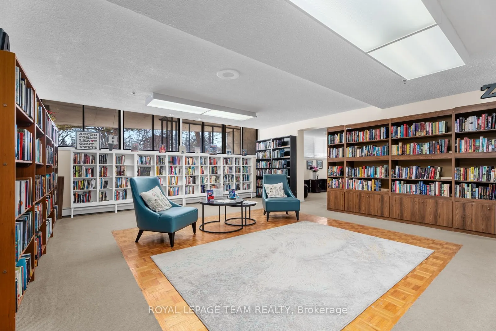 415 Greenview Avenue, #2004