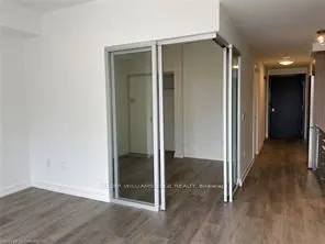 15 Wellington Street S #1105