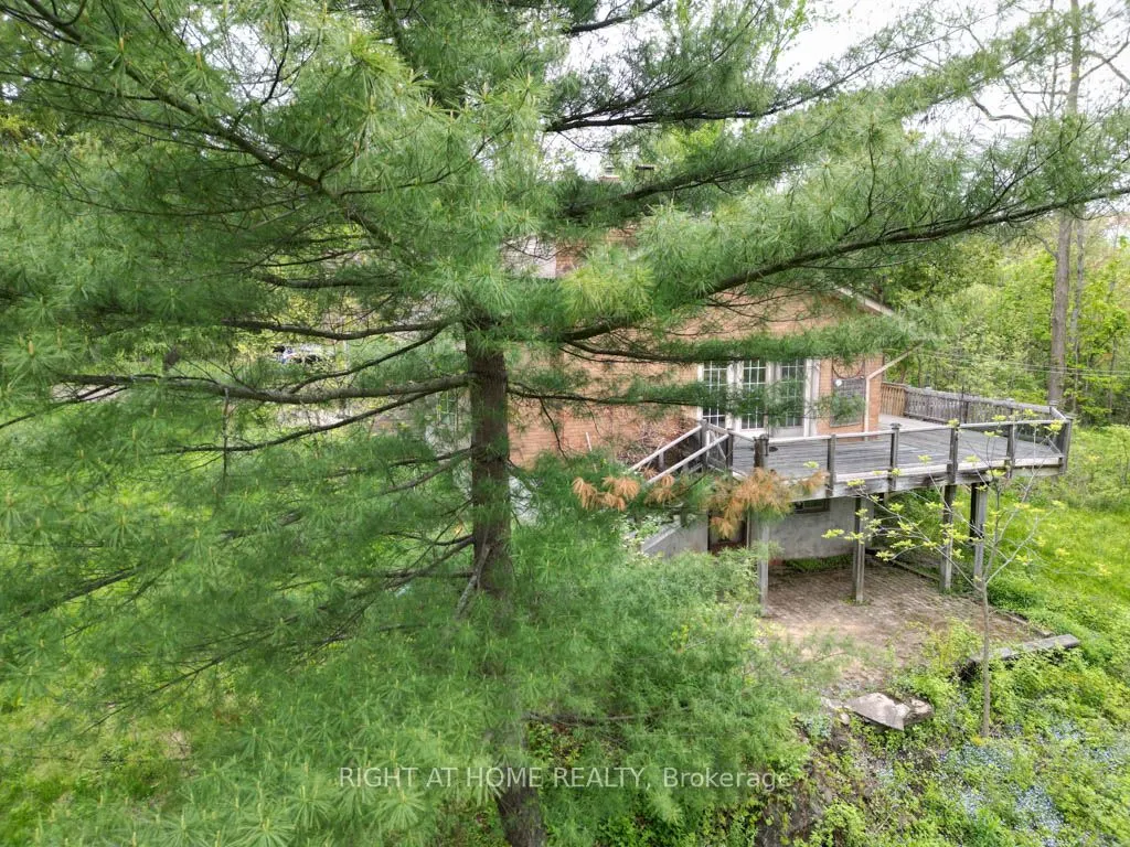 144 Wellington Street