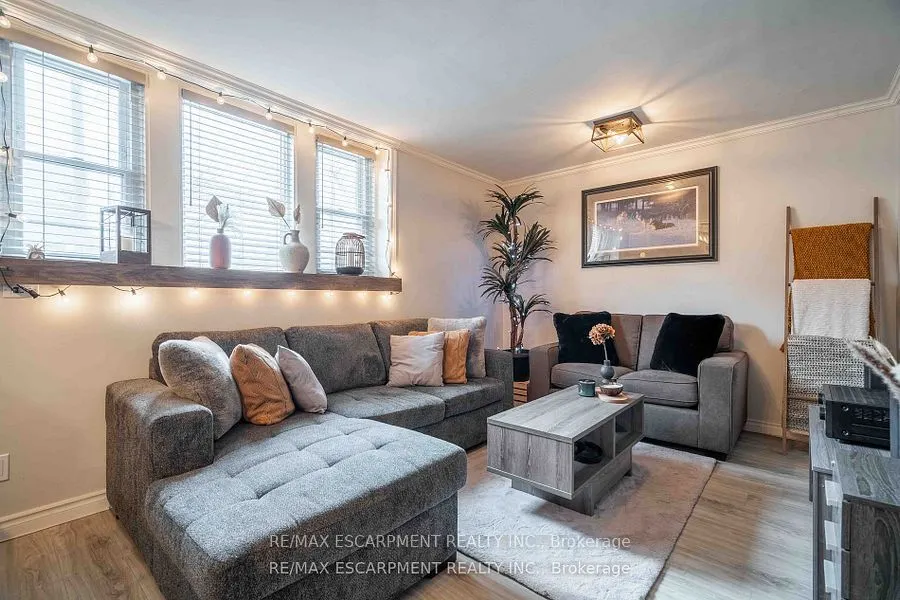 356 Hunter Street E, #9