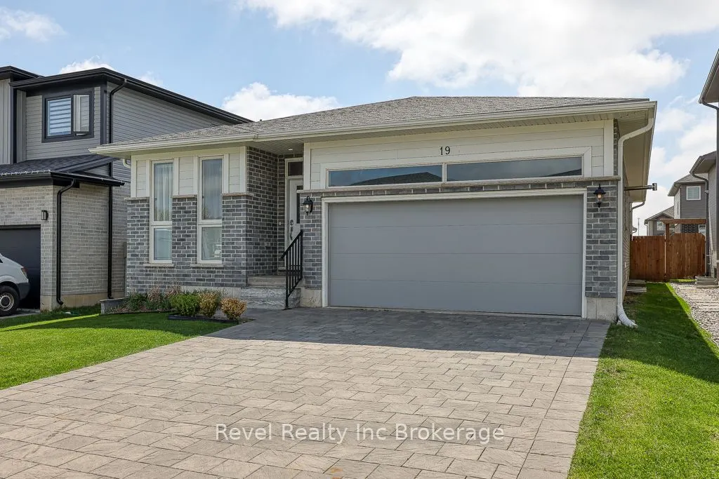 19 Sutherland Crescent