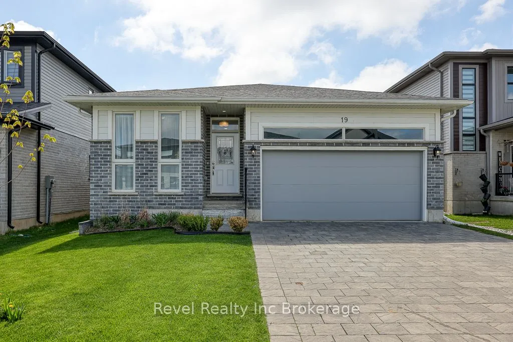 19 Sutherland Crescent