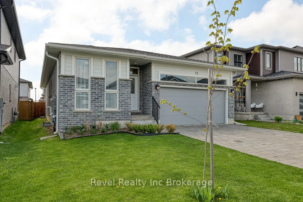 19 Sutherland Crescent