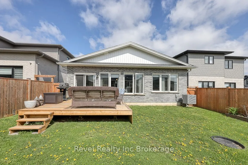 19 Sutherland Crescent