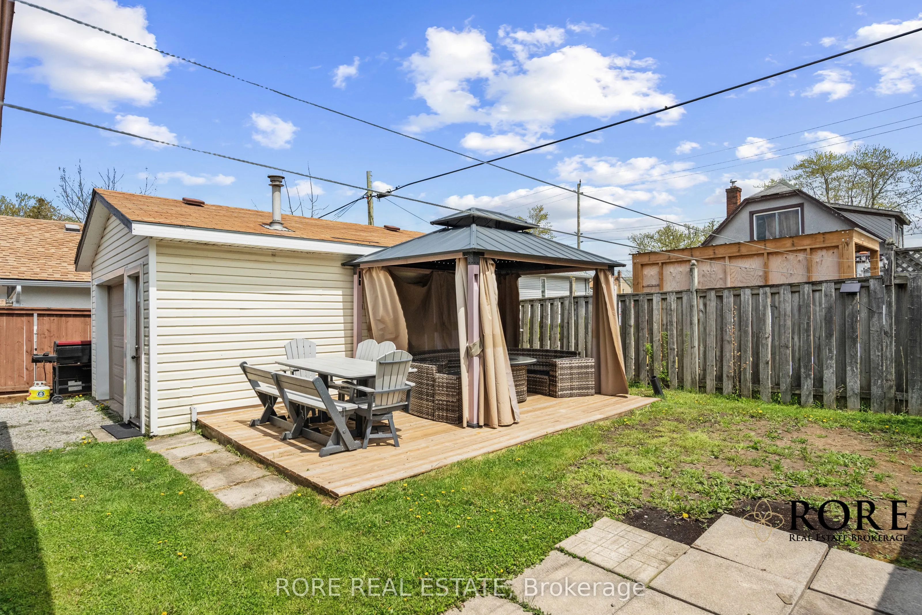 447 David Street