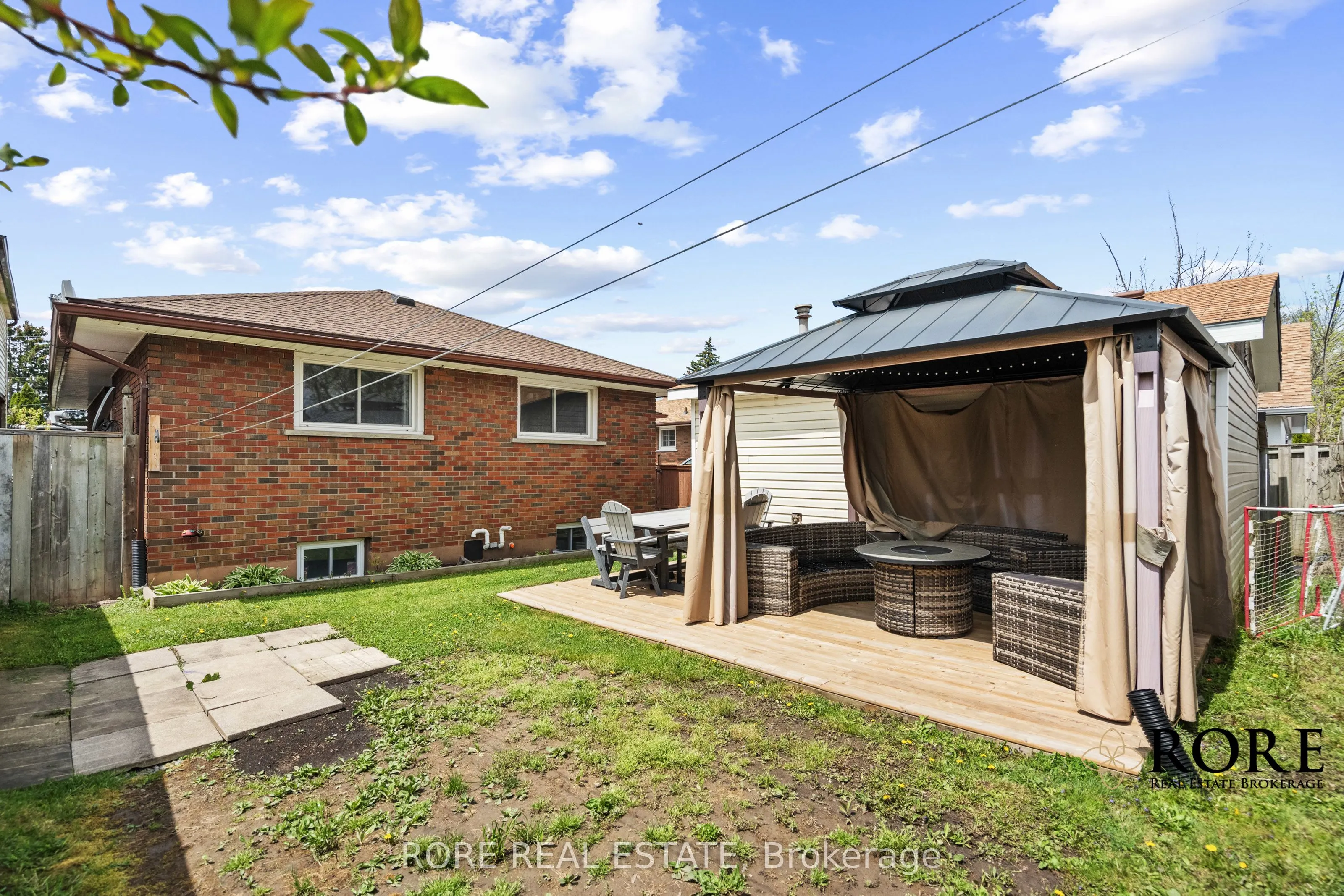 447 David Street
