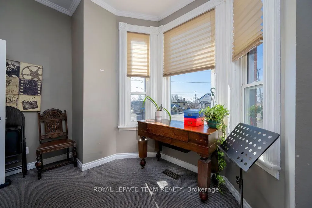 422 Donald B Munro Drive